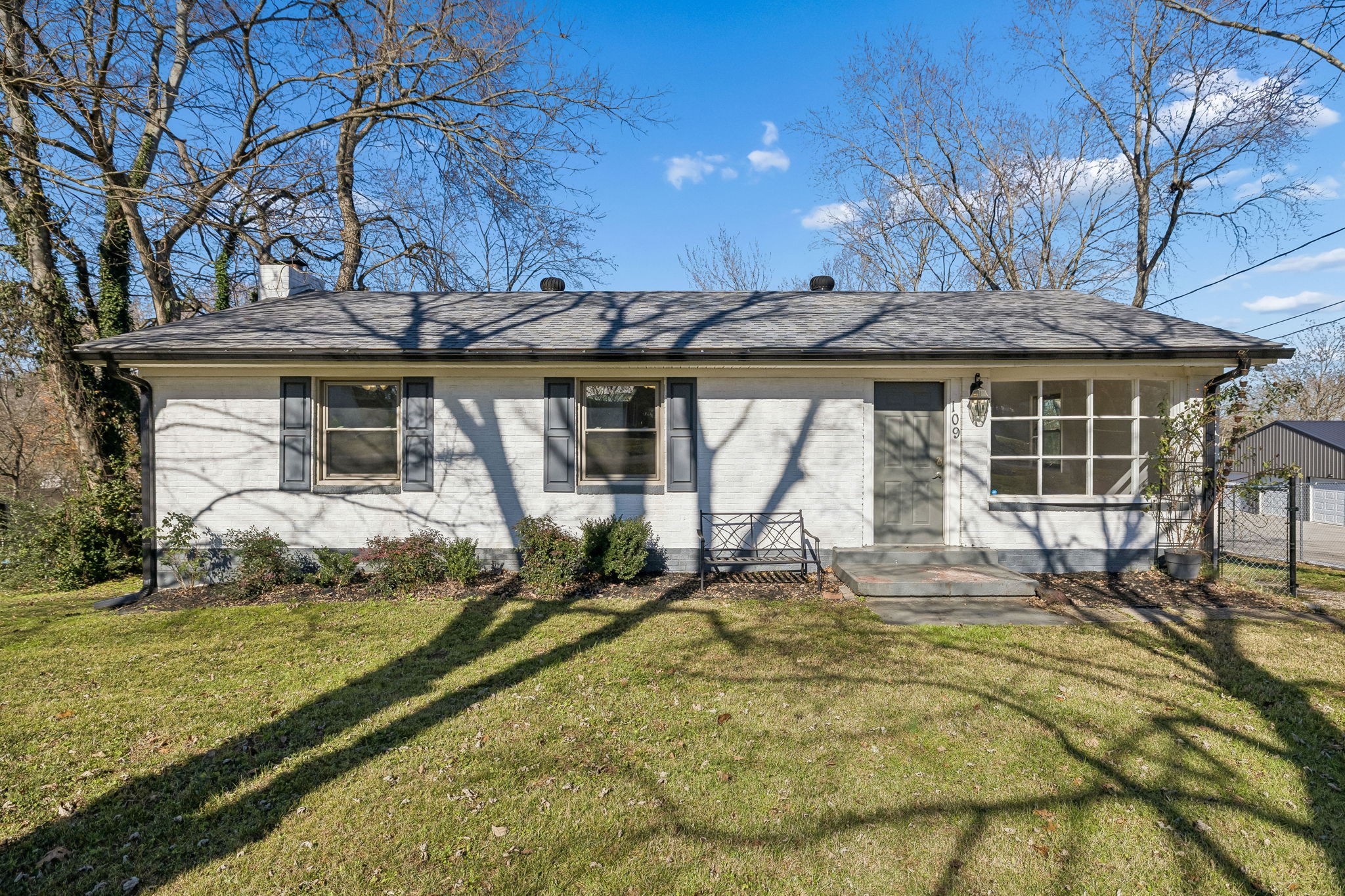 109 Hobbs Dr