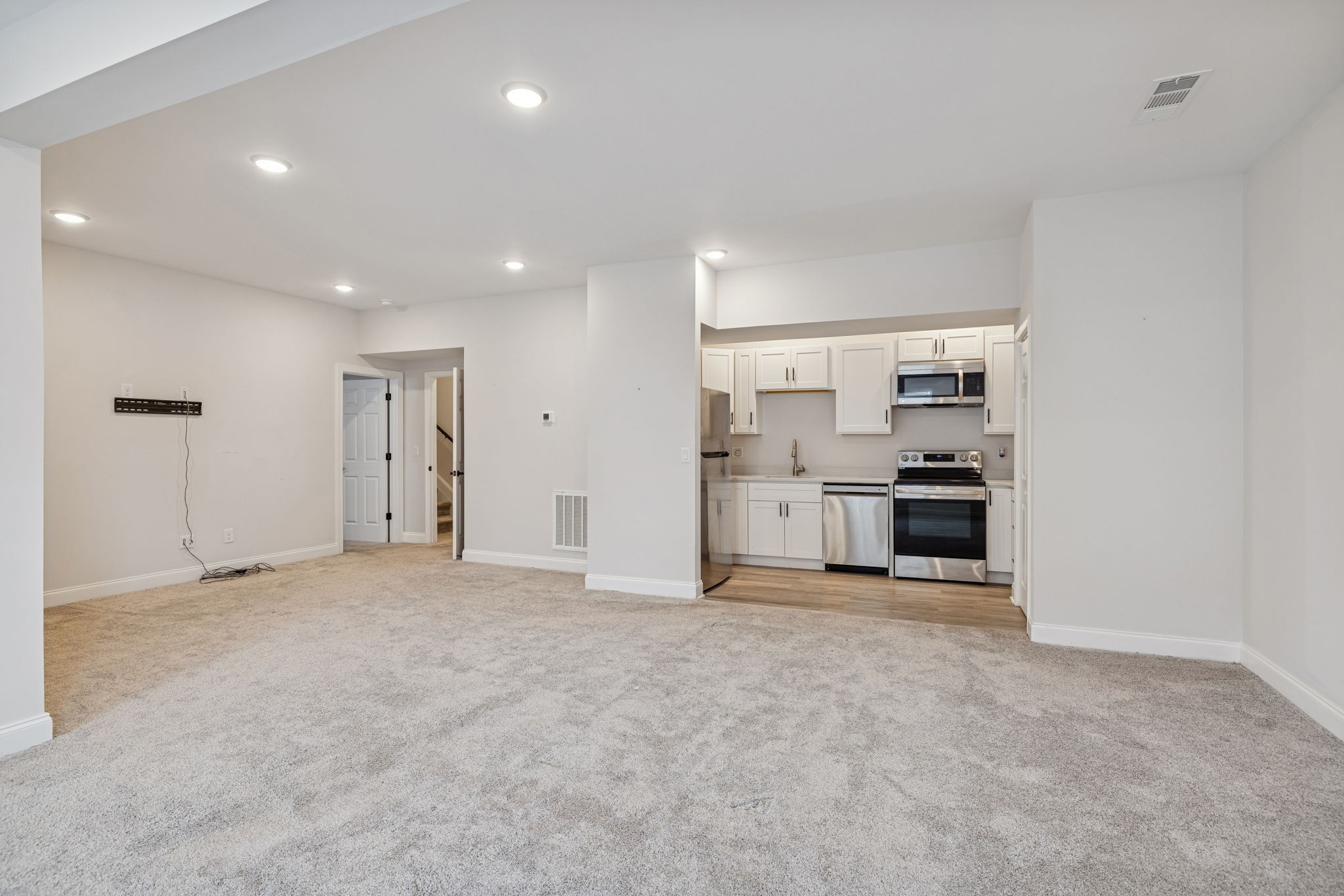 3015 Fernwood Ln