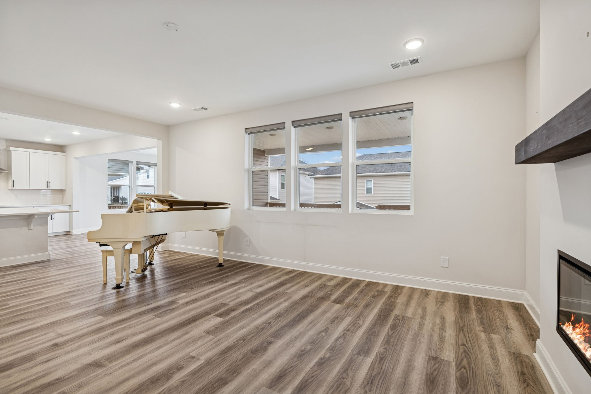 3015 Fernwood Ln