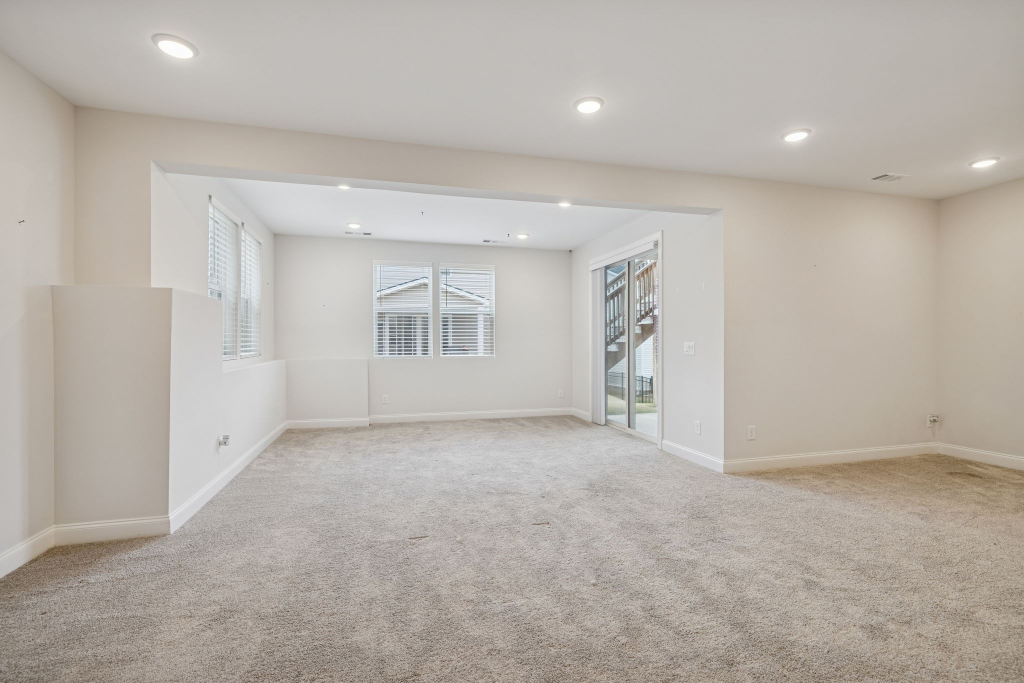 3015 Fernwood Ln