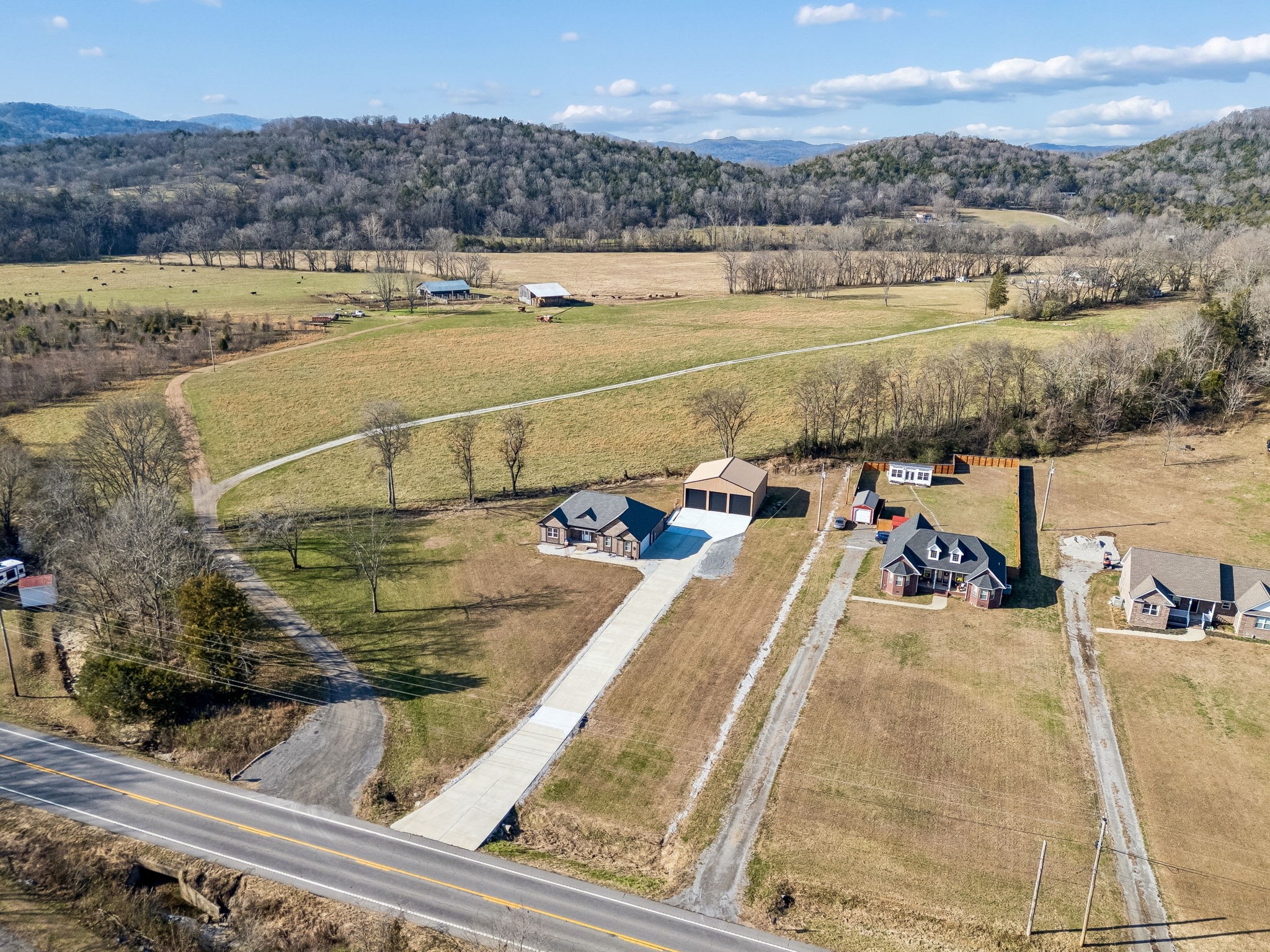 3565 Highway 10