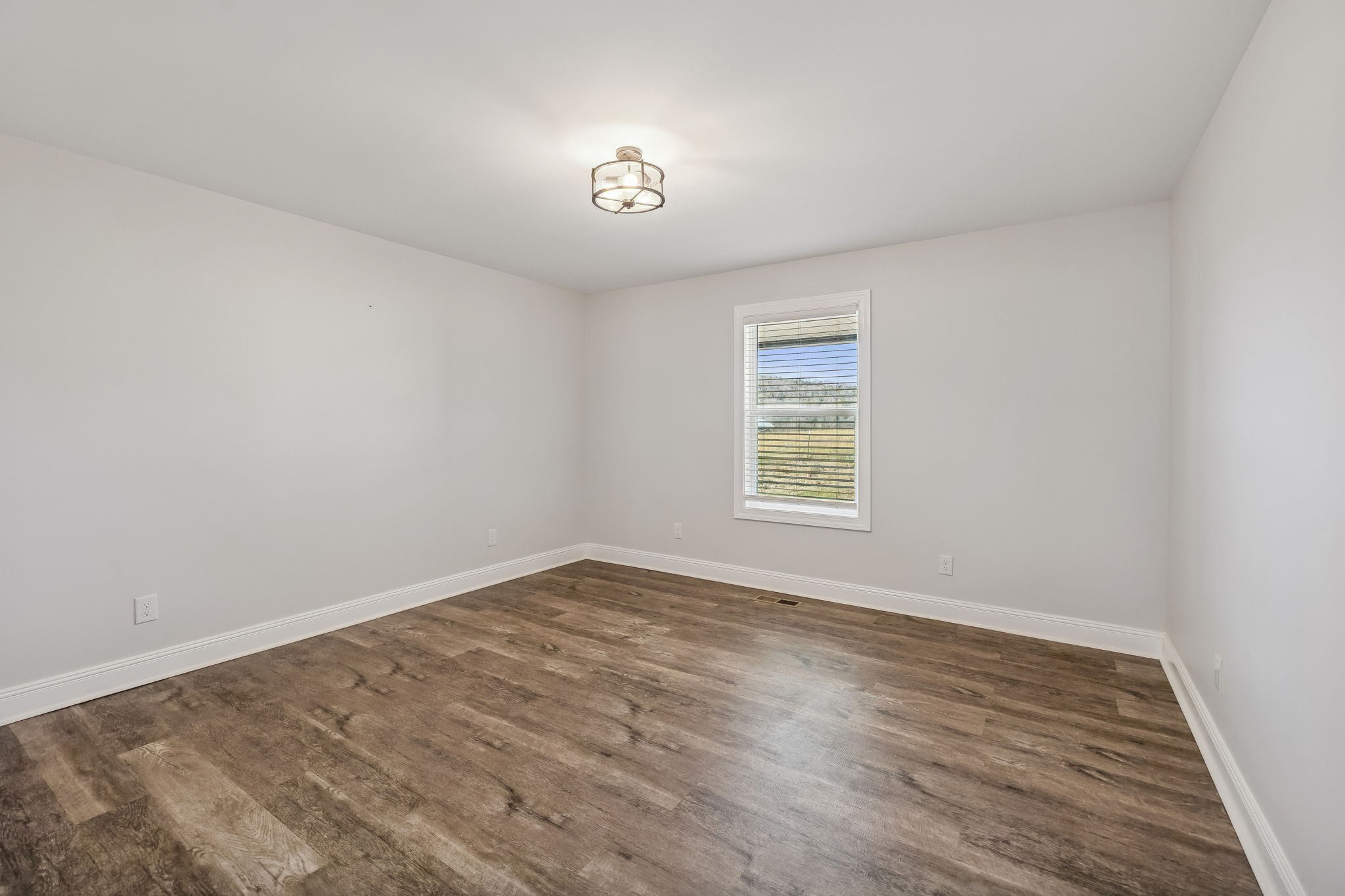3565 Highway 10