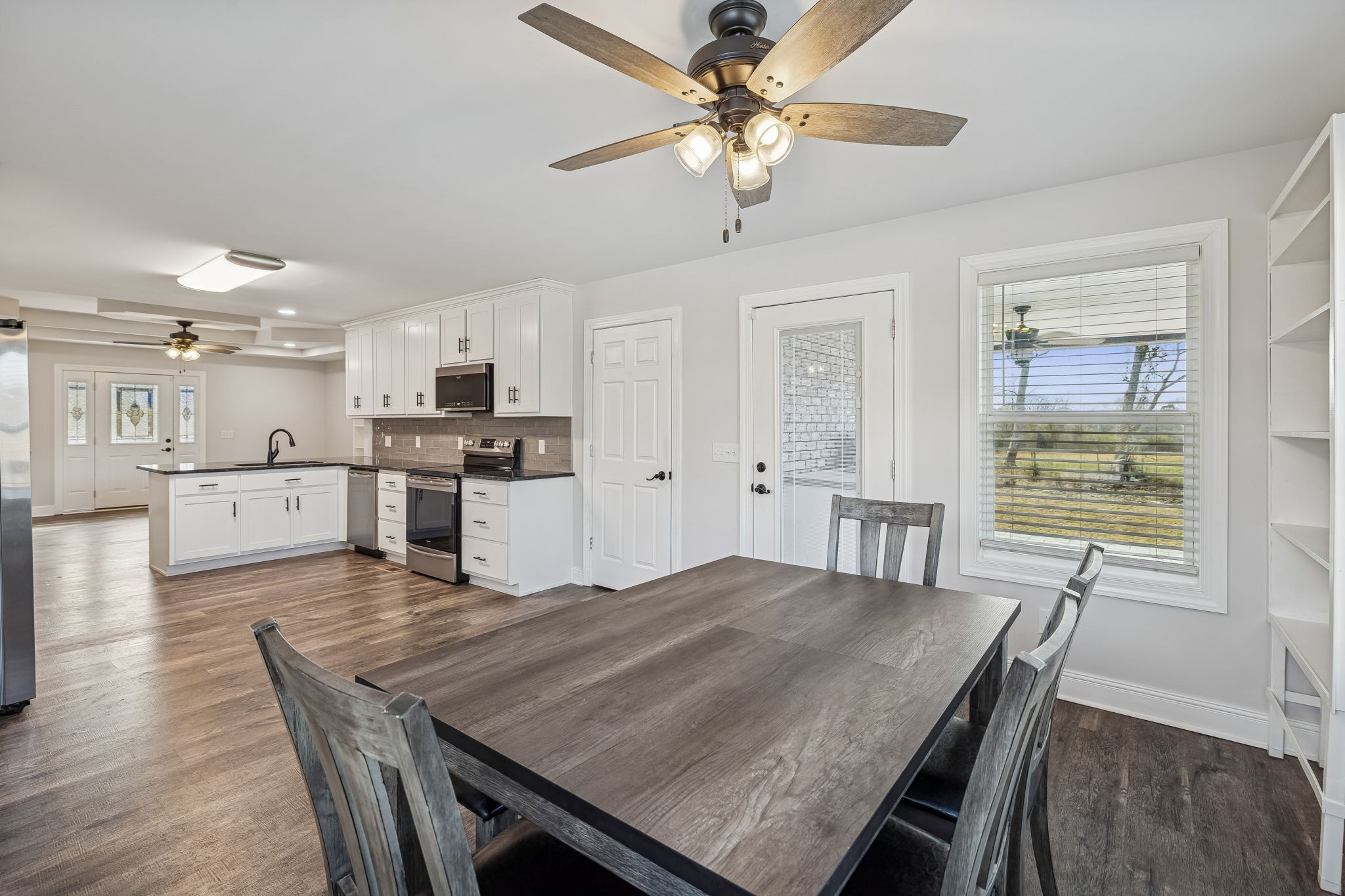 3565 Highway 10