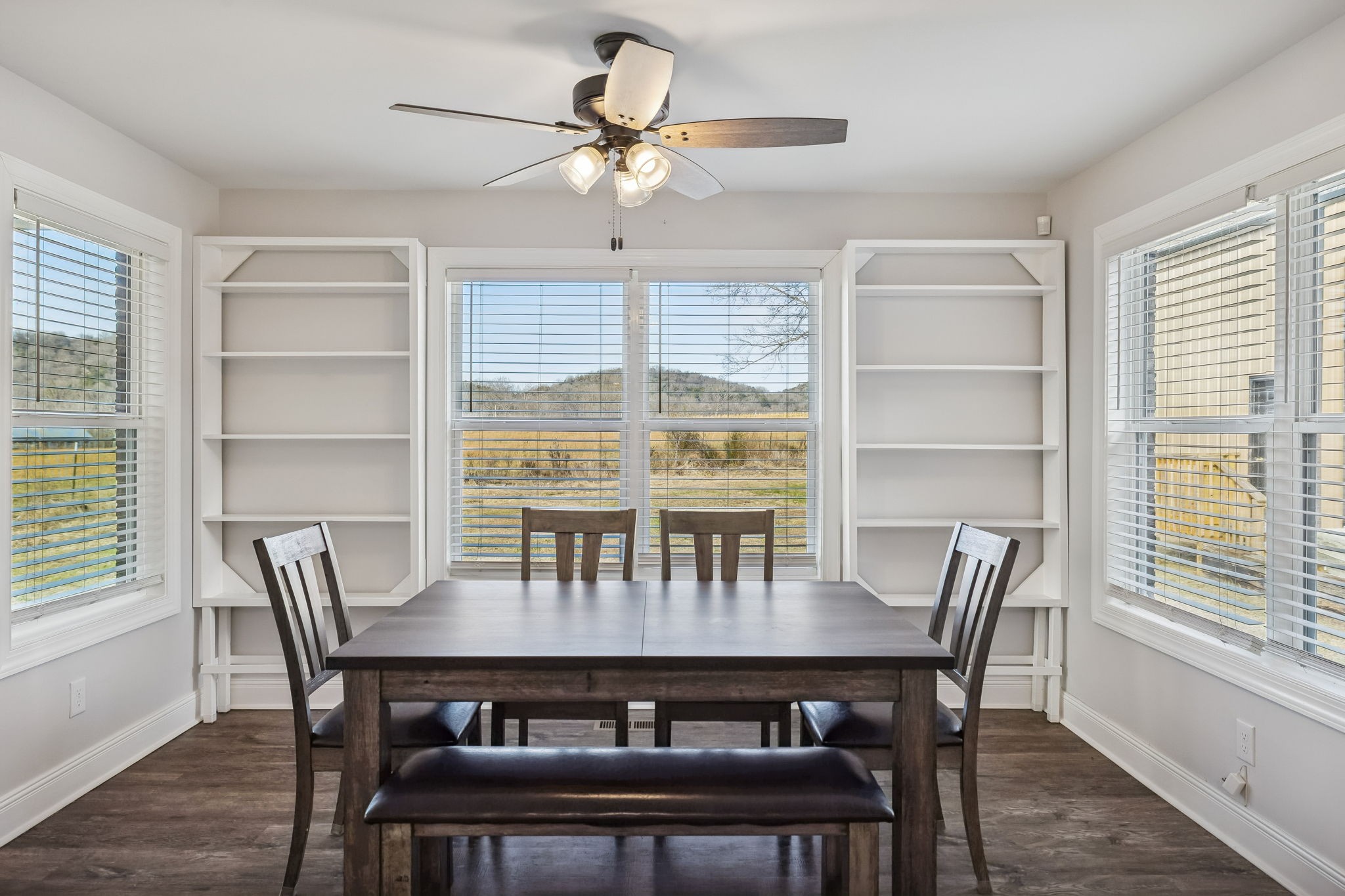 3565 Highway 10