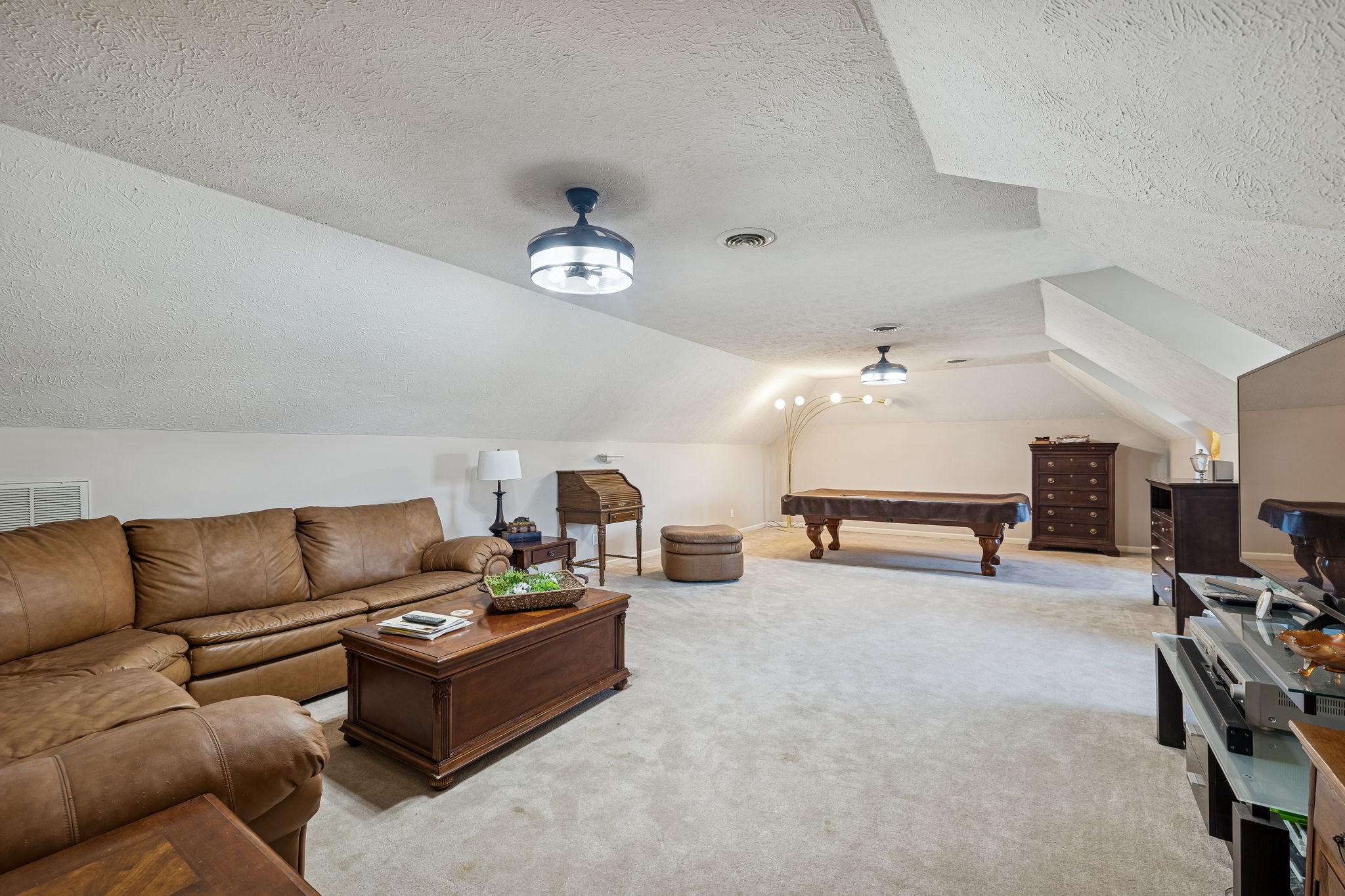 1831 Pennington Dr