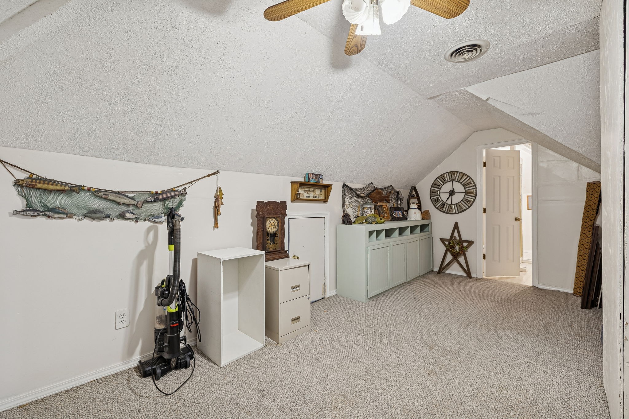 1831 Pennington Dr