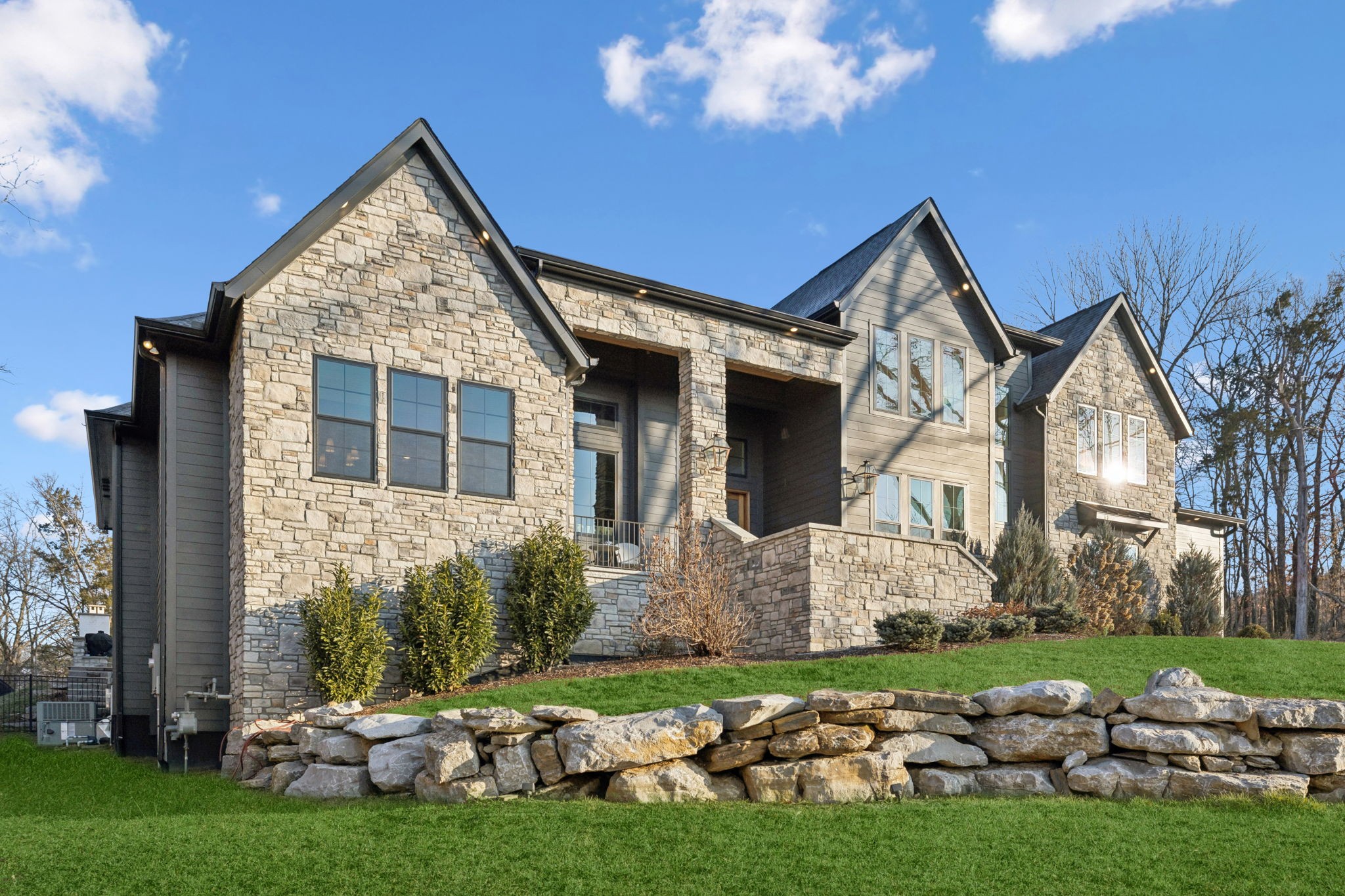 6128 Lookaway Cir