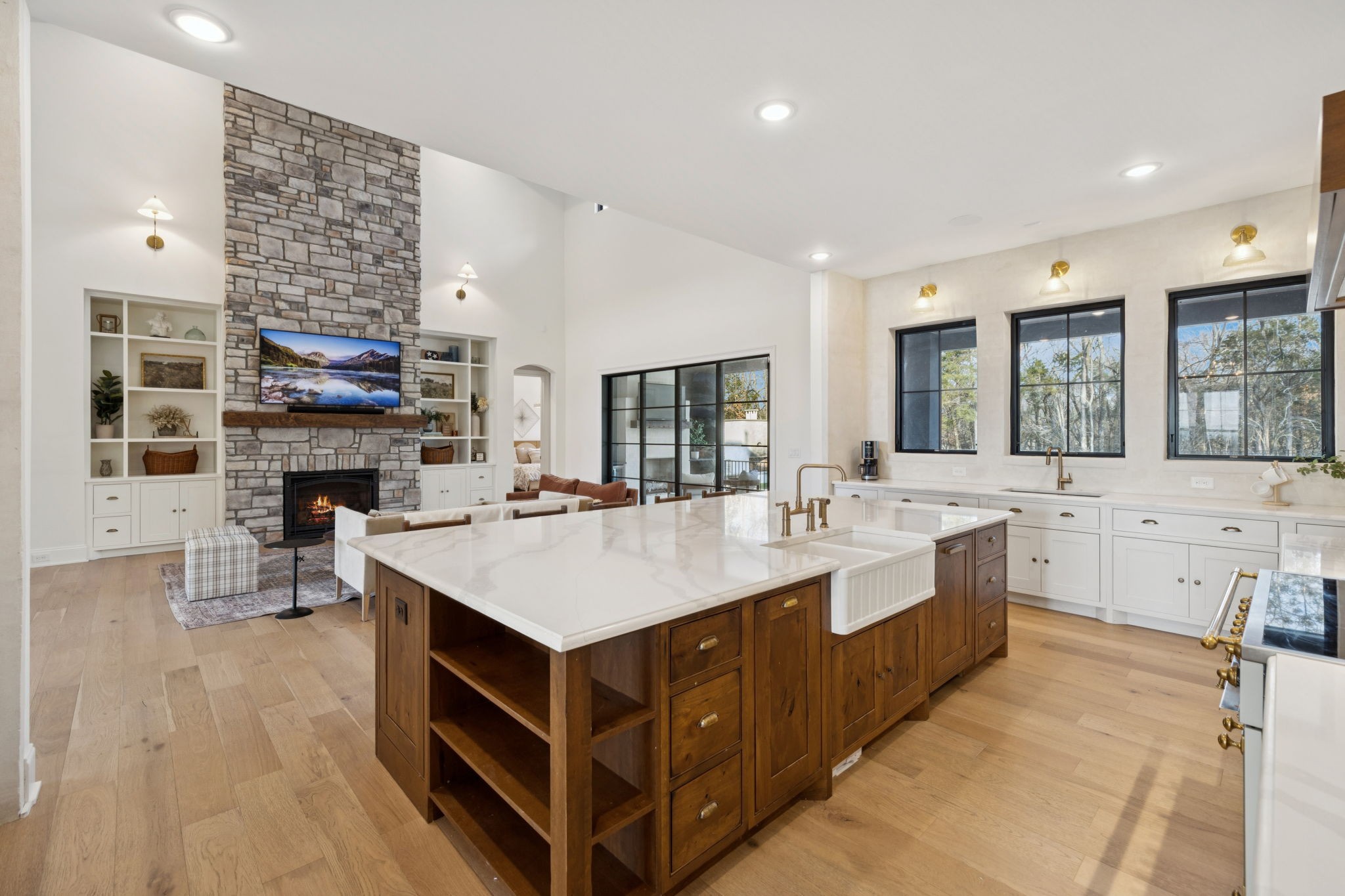 6128 Lookaway Cir