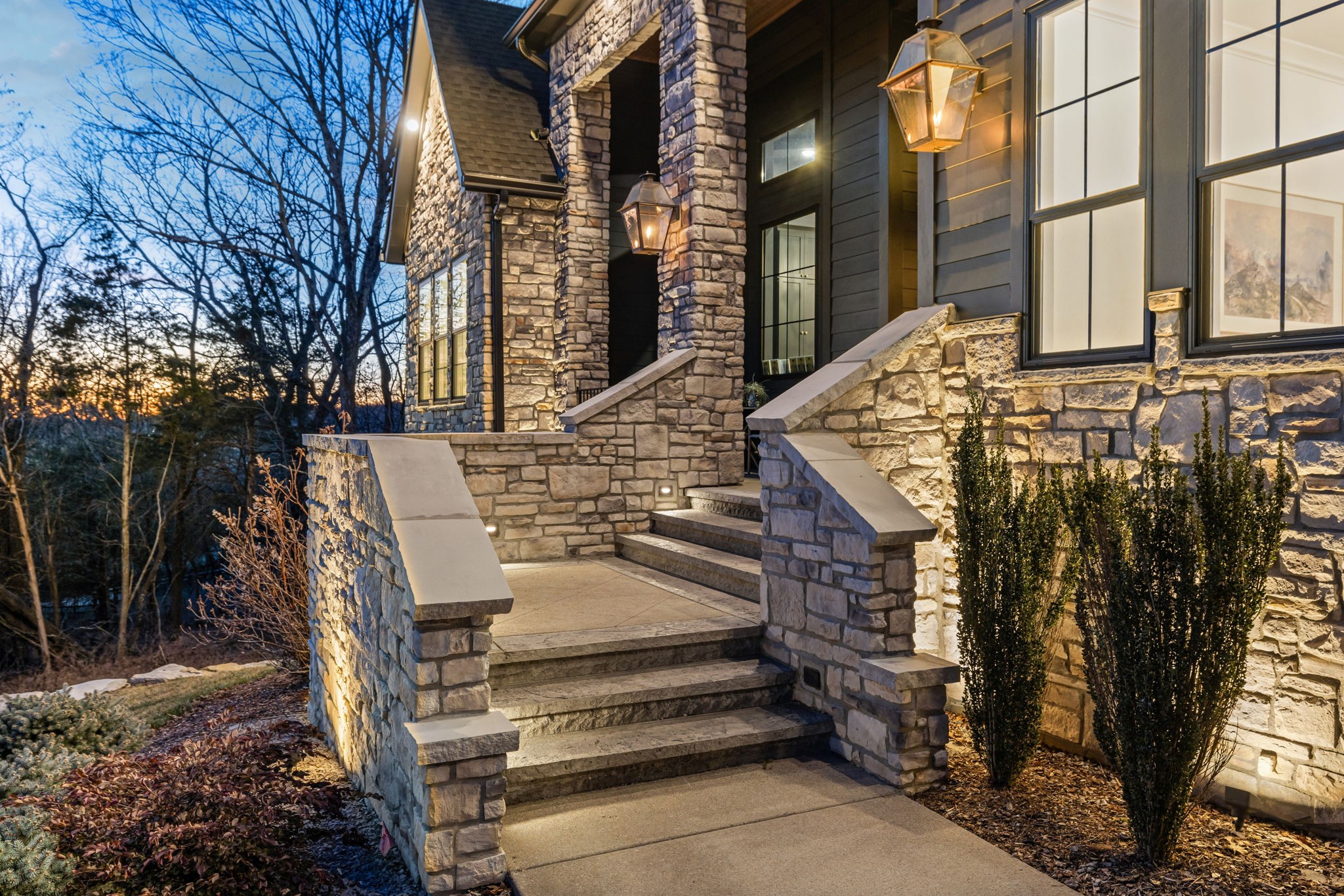 6128 Lookaway Cir
