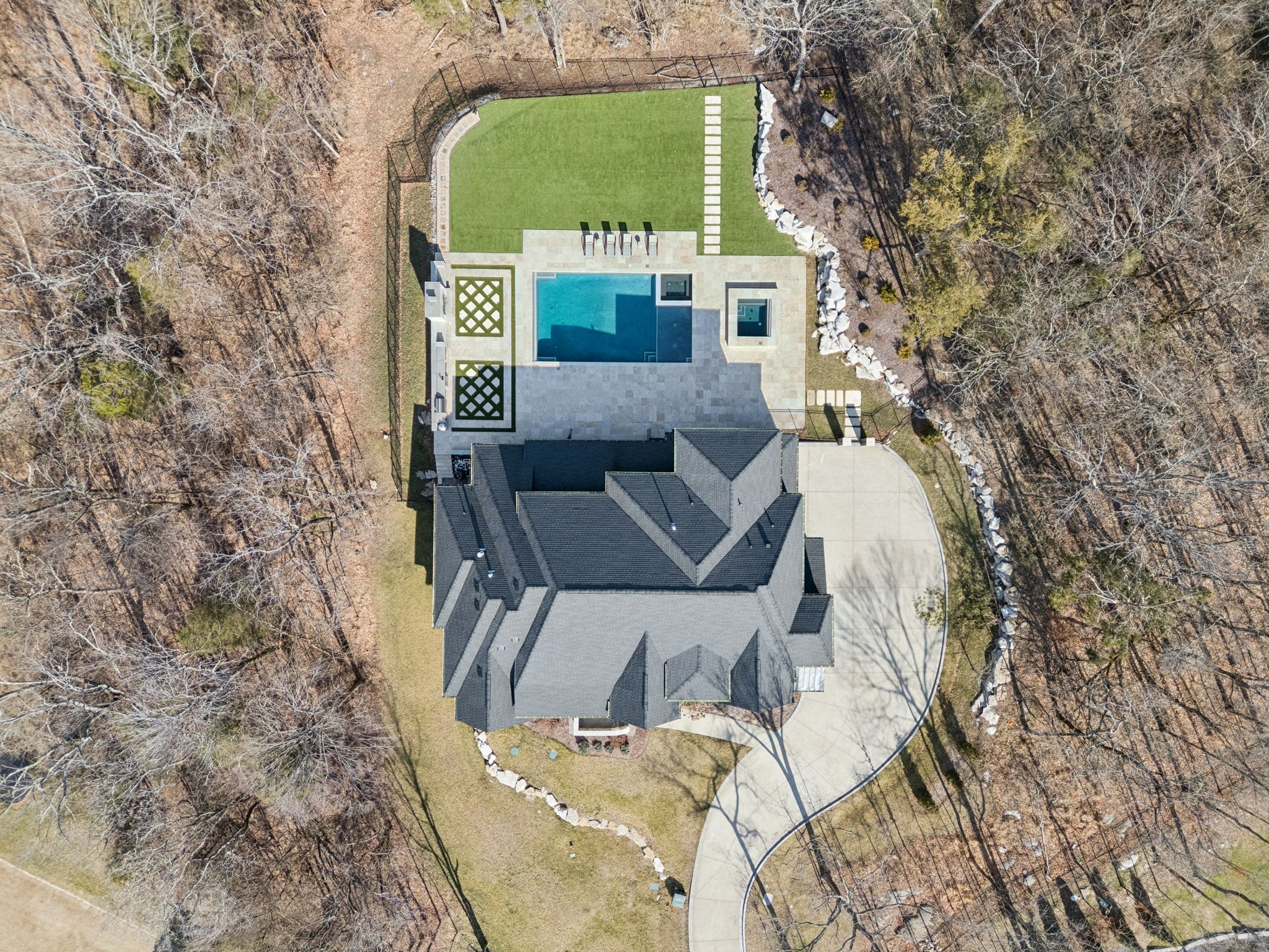 6128 Lookaway Cir