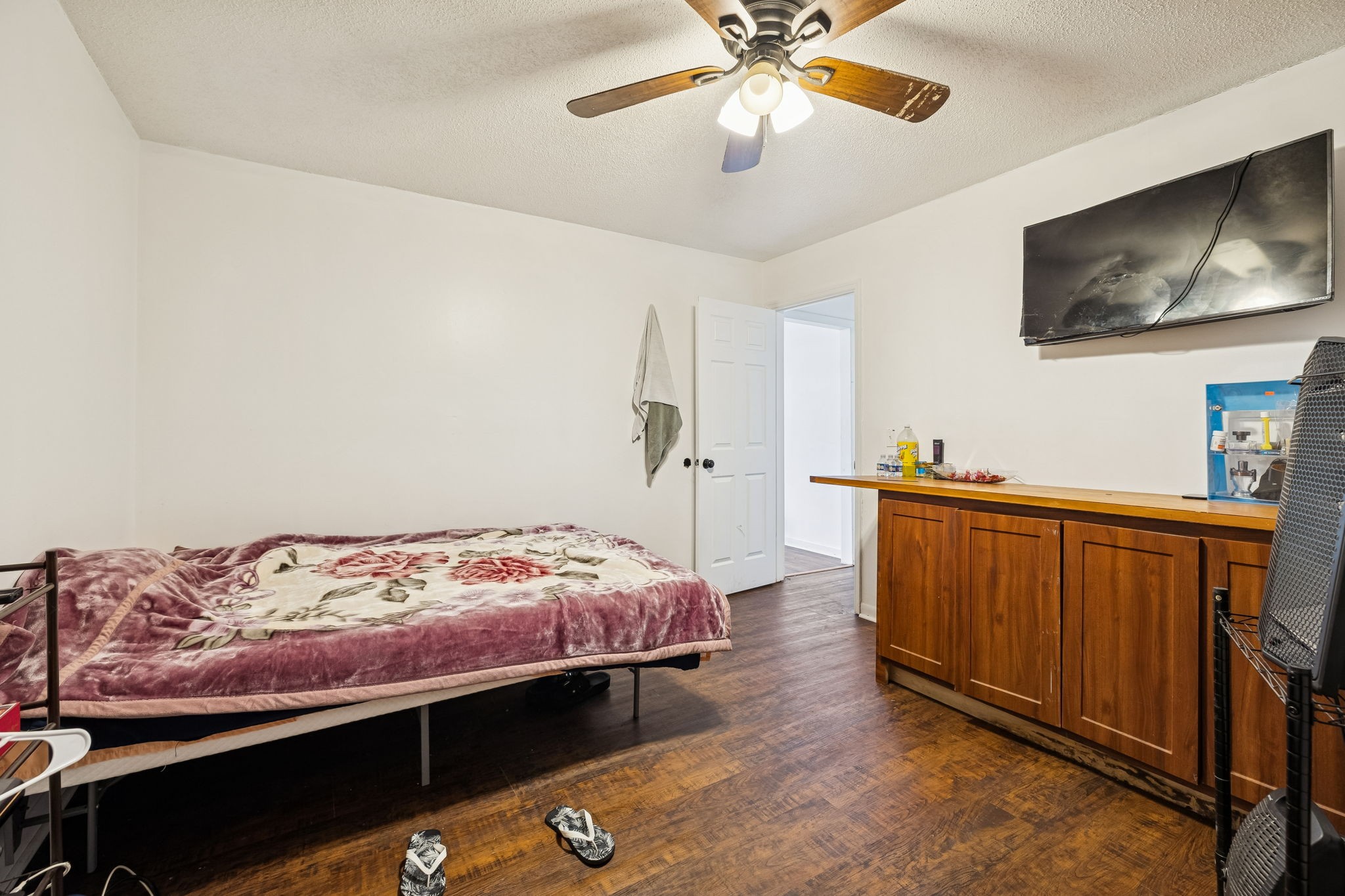 1554 Cherry Tree Dr