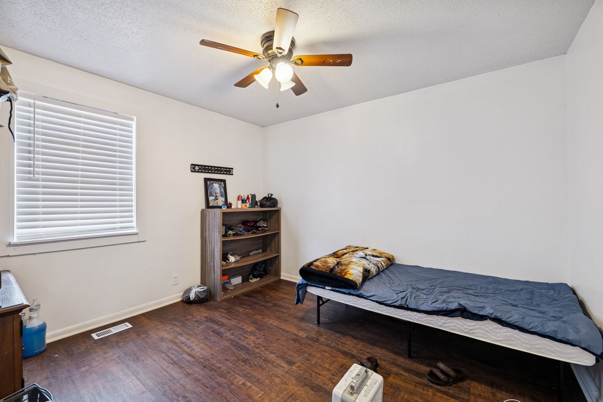 1554 Cherry Tree Dr