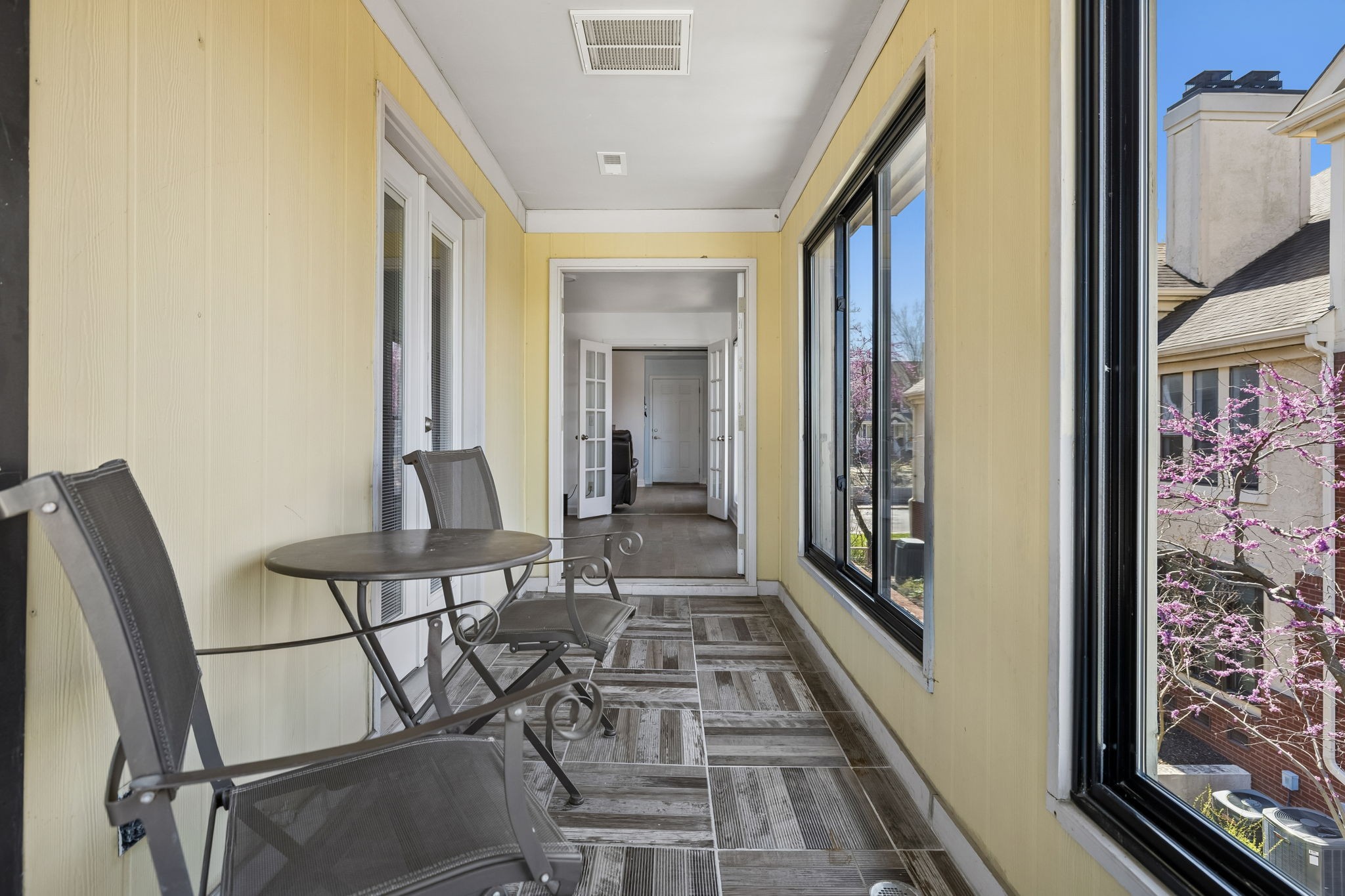 939 Russell St Unit: 16