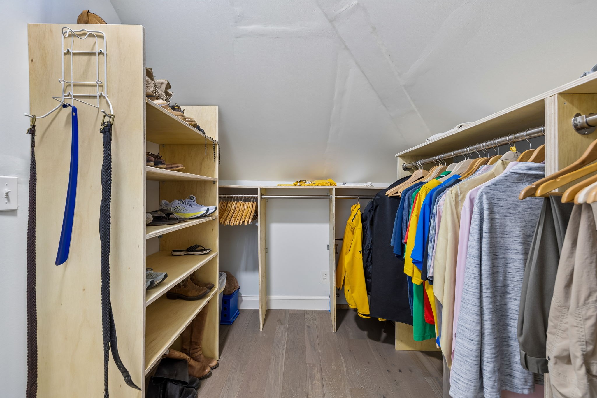 939 Russell St Unit: 16
