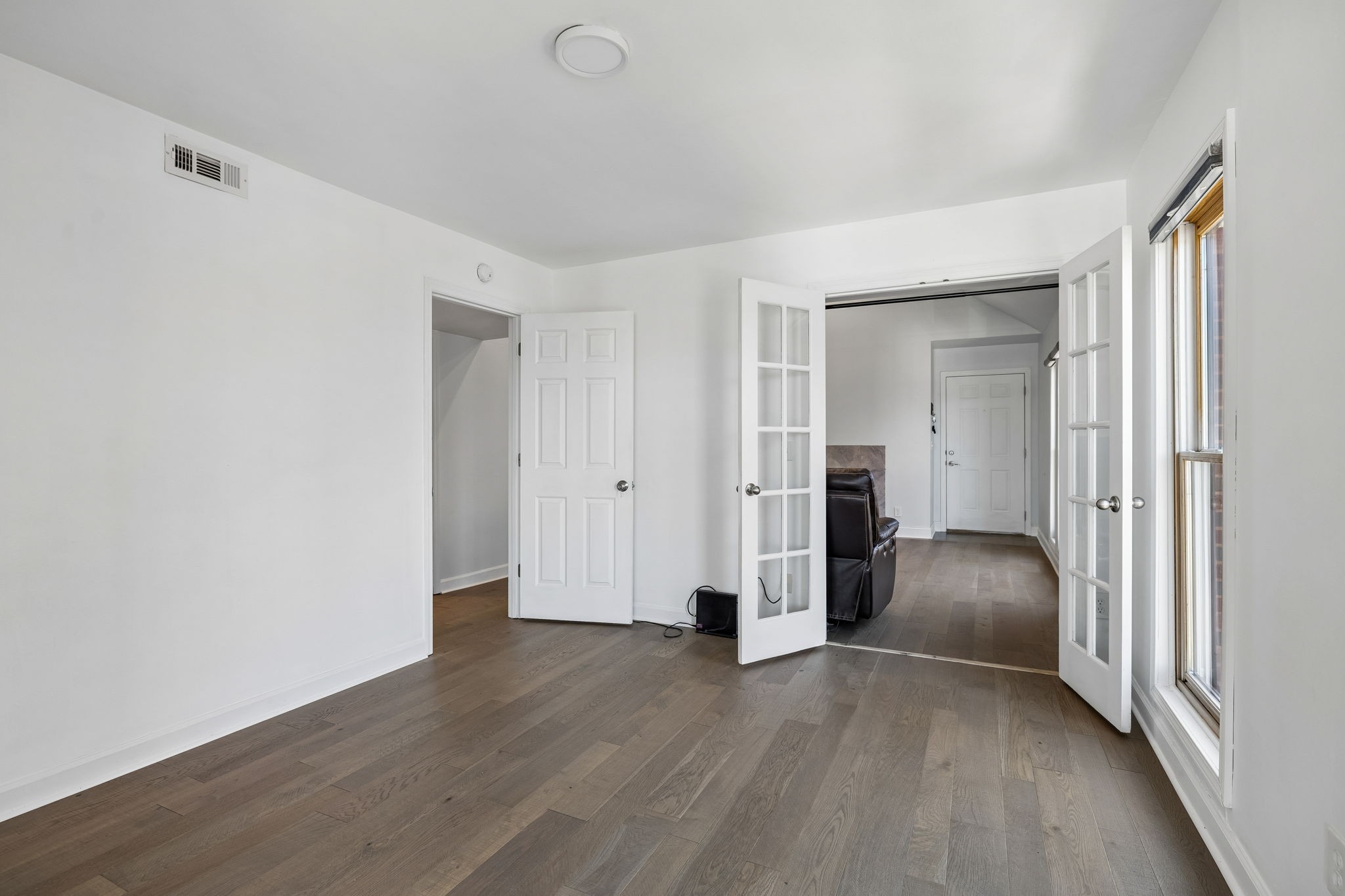 939 Russell St Unit: 16