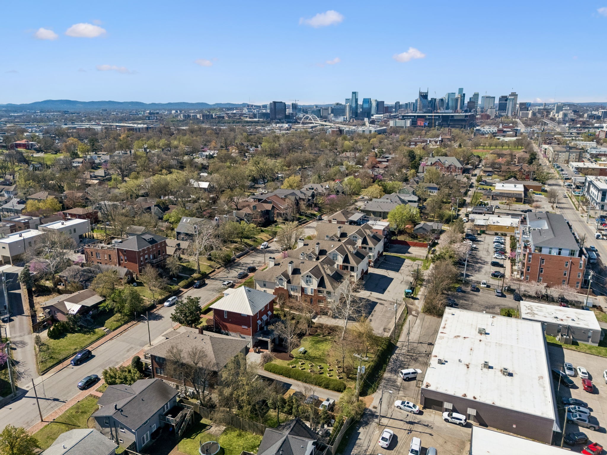 939 Russell St Unit: 16