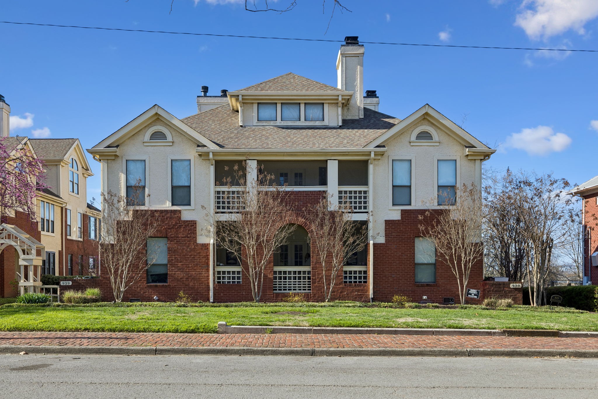 939 Russell St Unit: 16