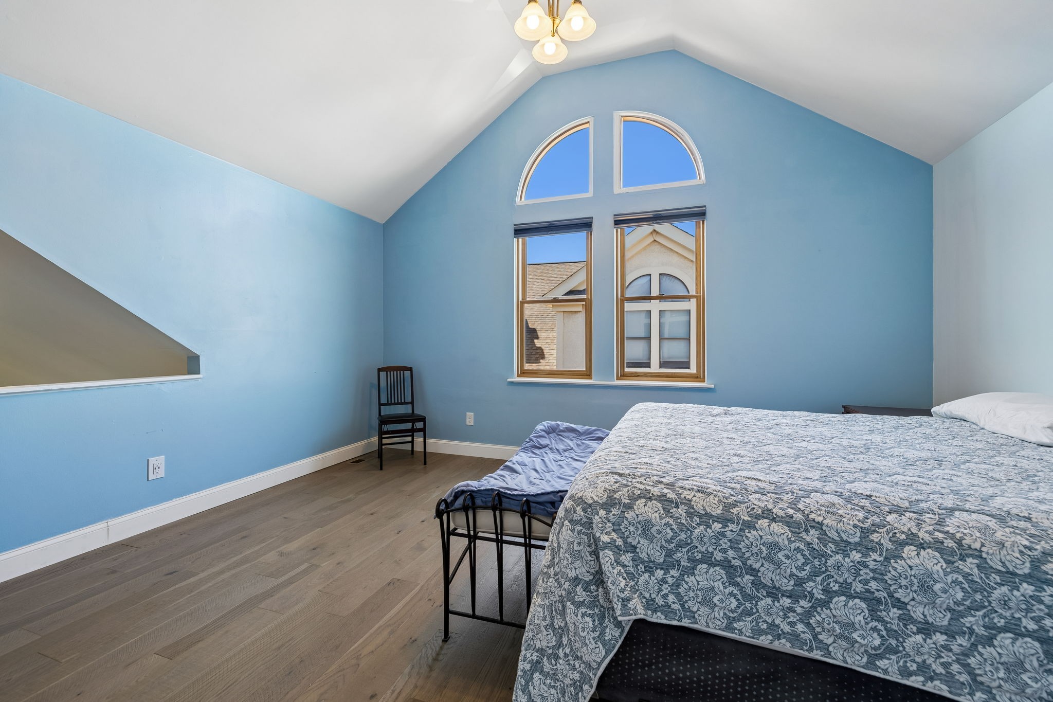 939 Russell St Unit: 16