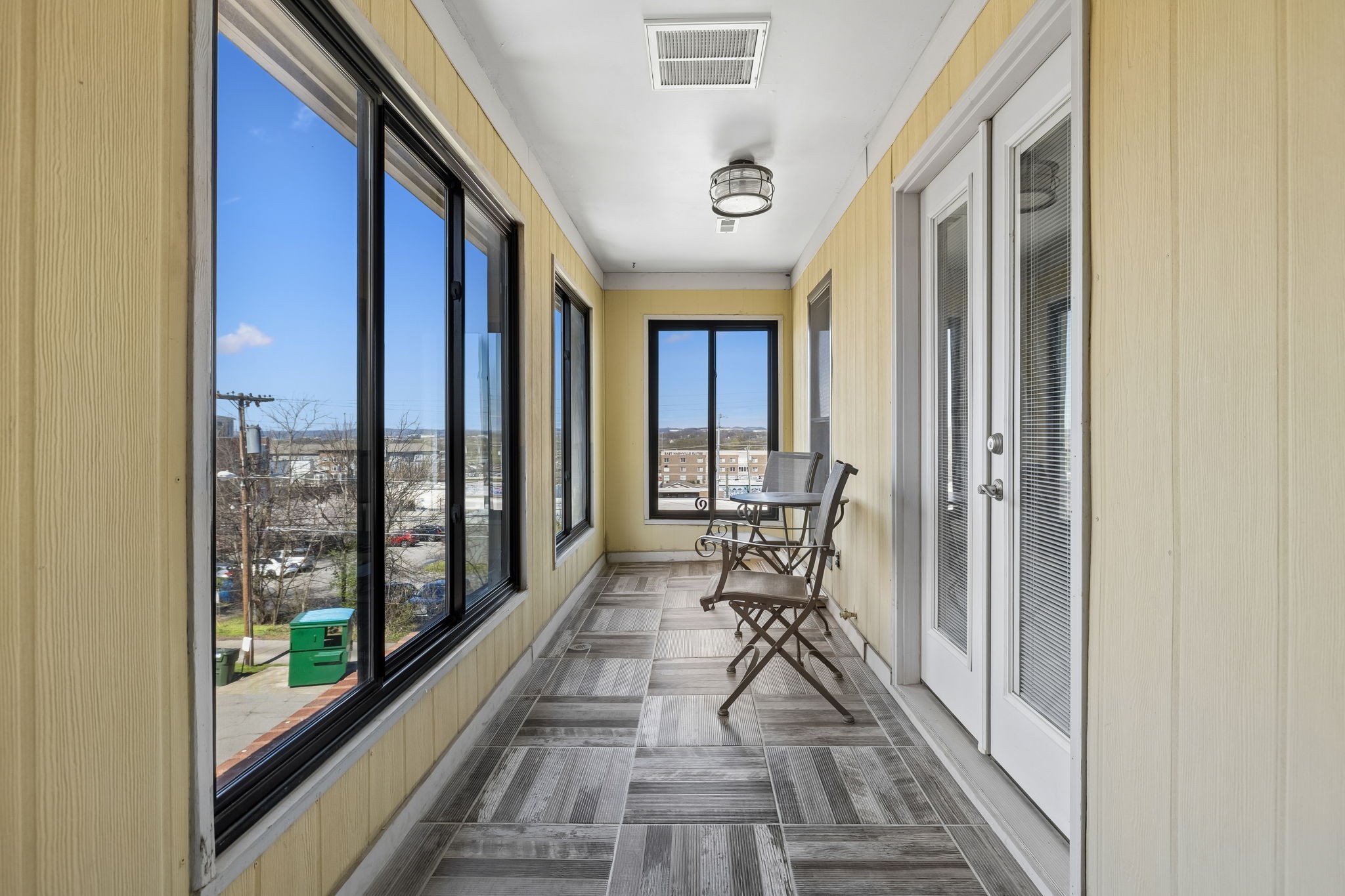 939 Russell St Unit: 16
