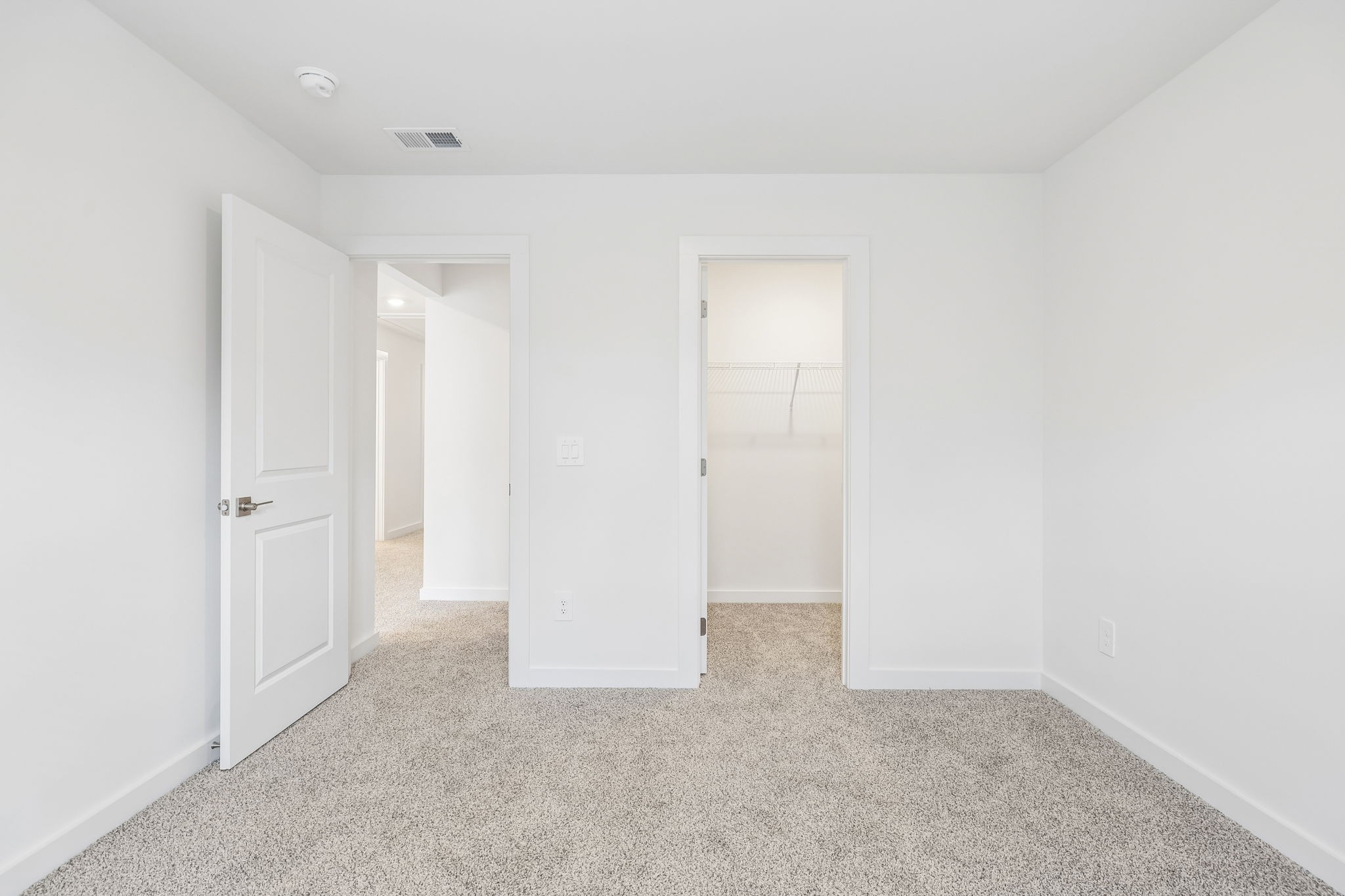 992 Levi Ln