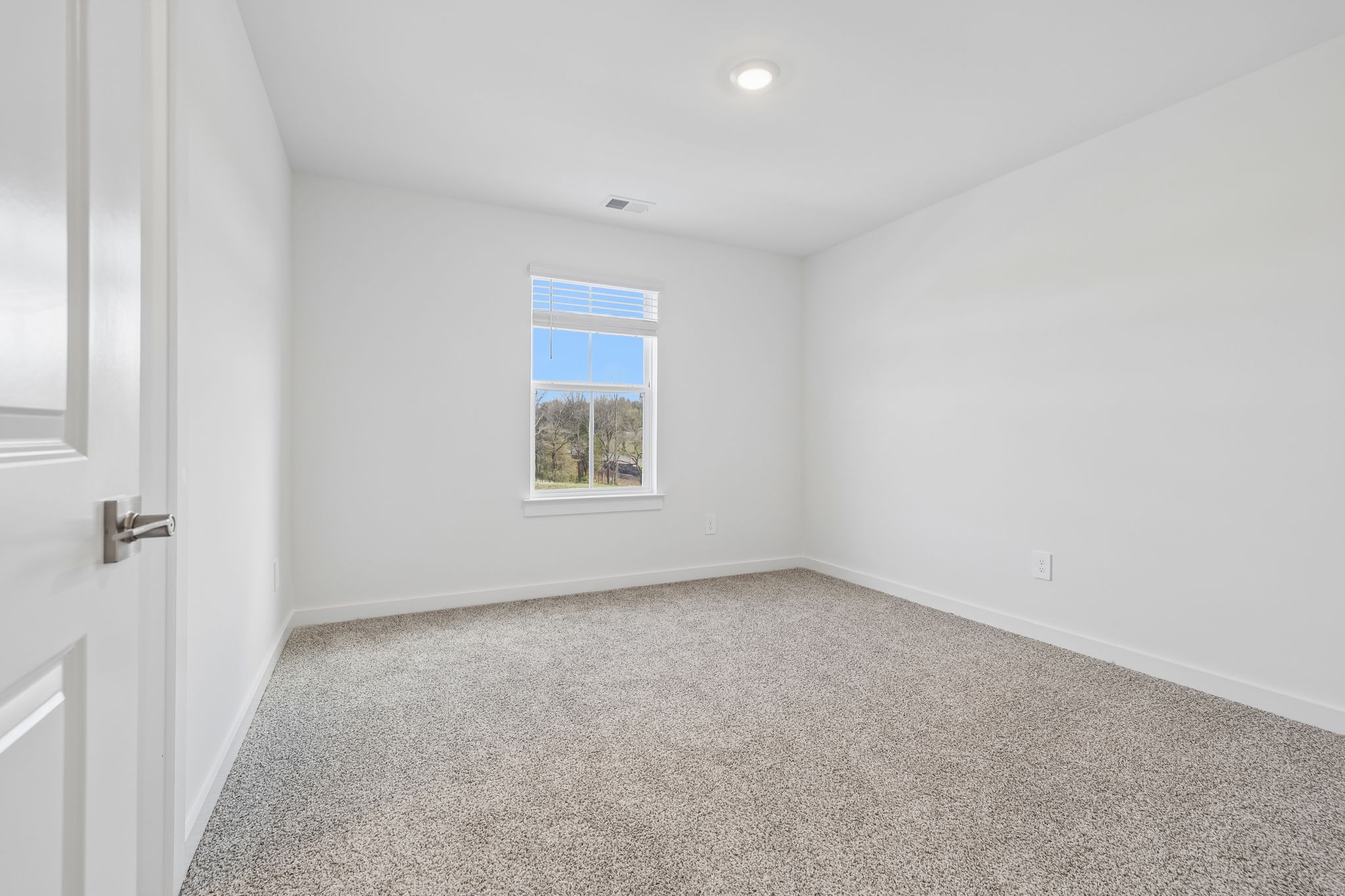 992 Levi Ln
