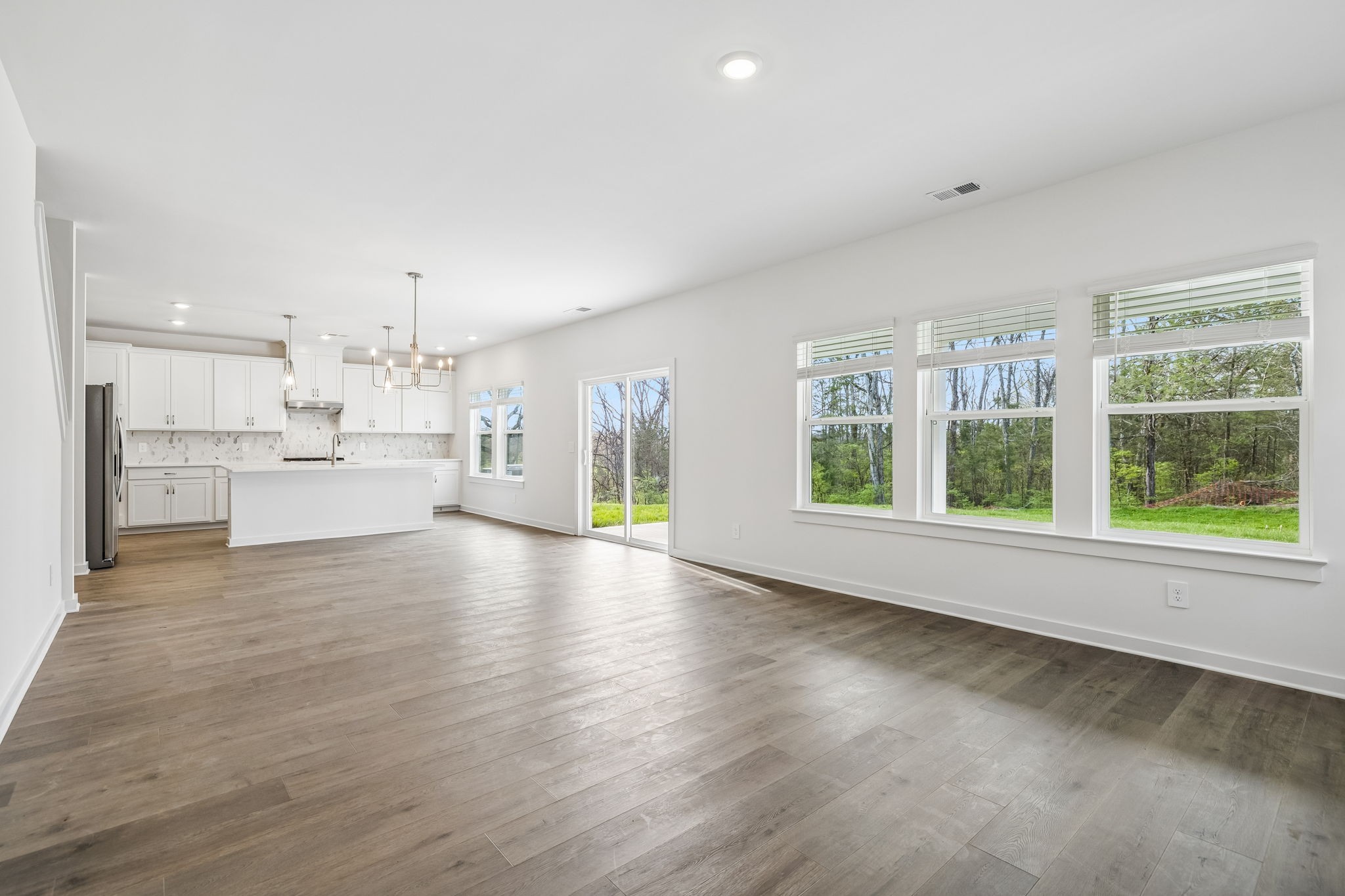 992 Levi Ln