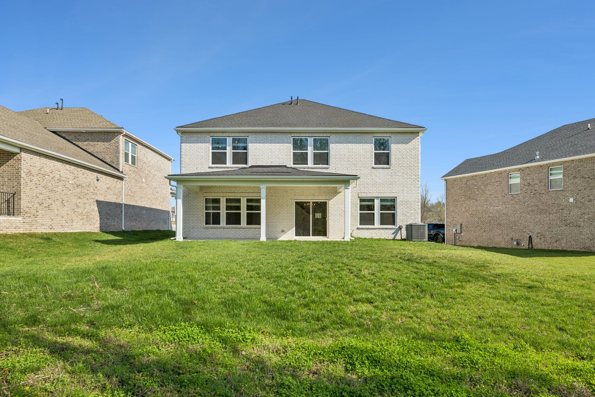 992 Levi Ln