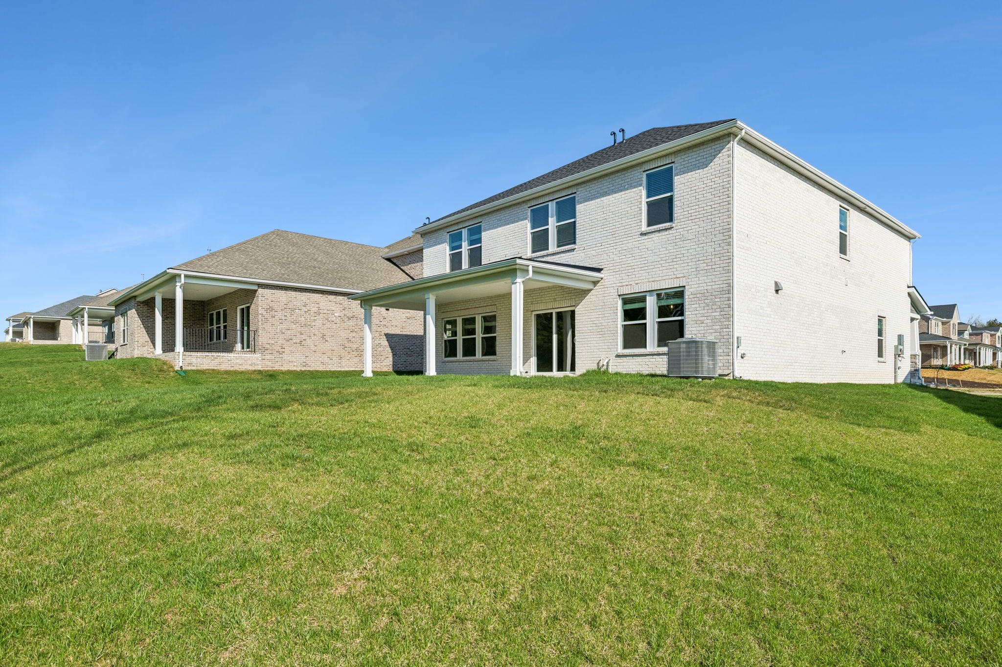 992 Levi Ln