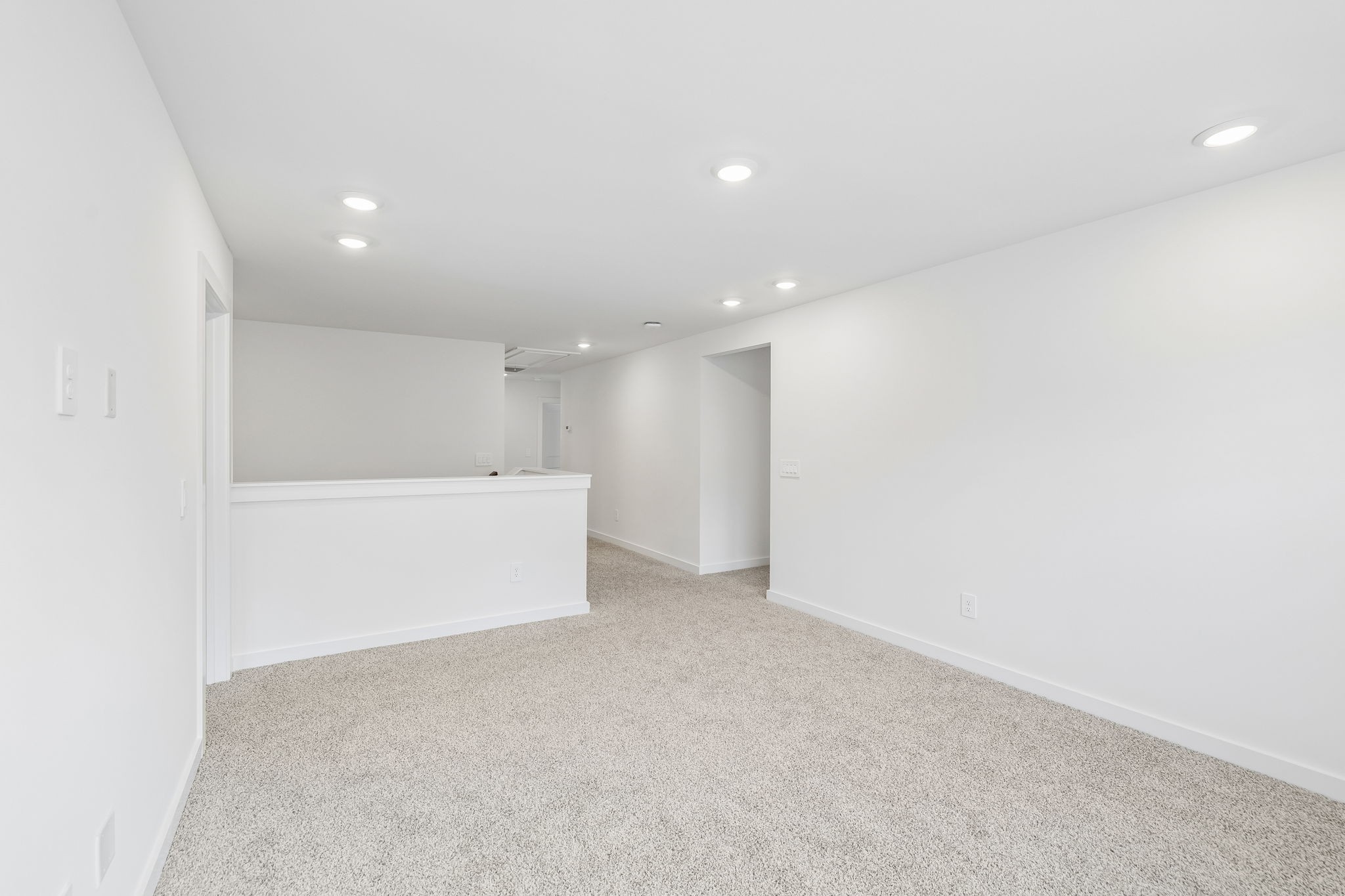 992 Levi Ln