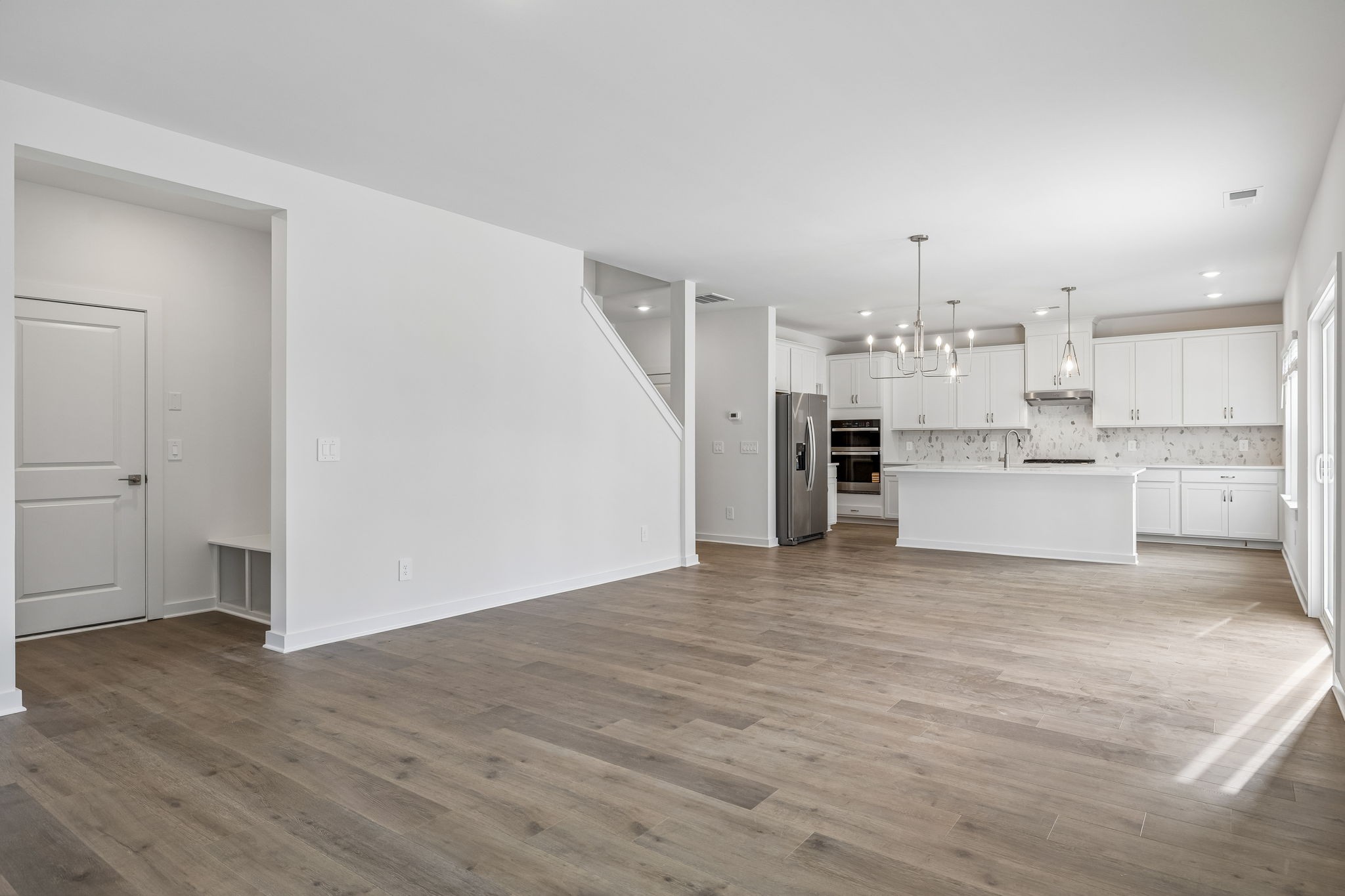 992 Levi Ln