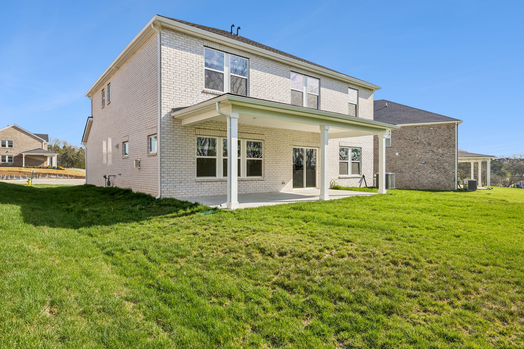 992 Levi Ln