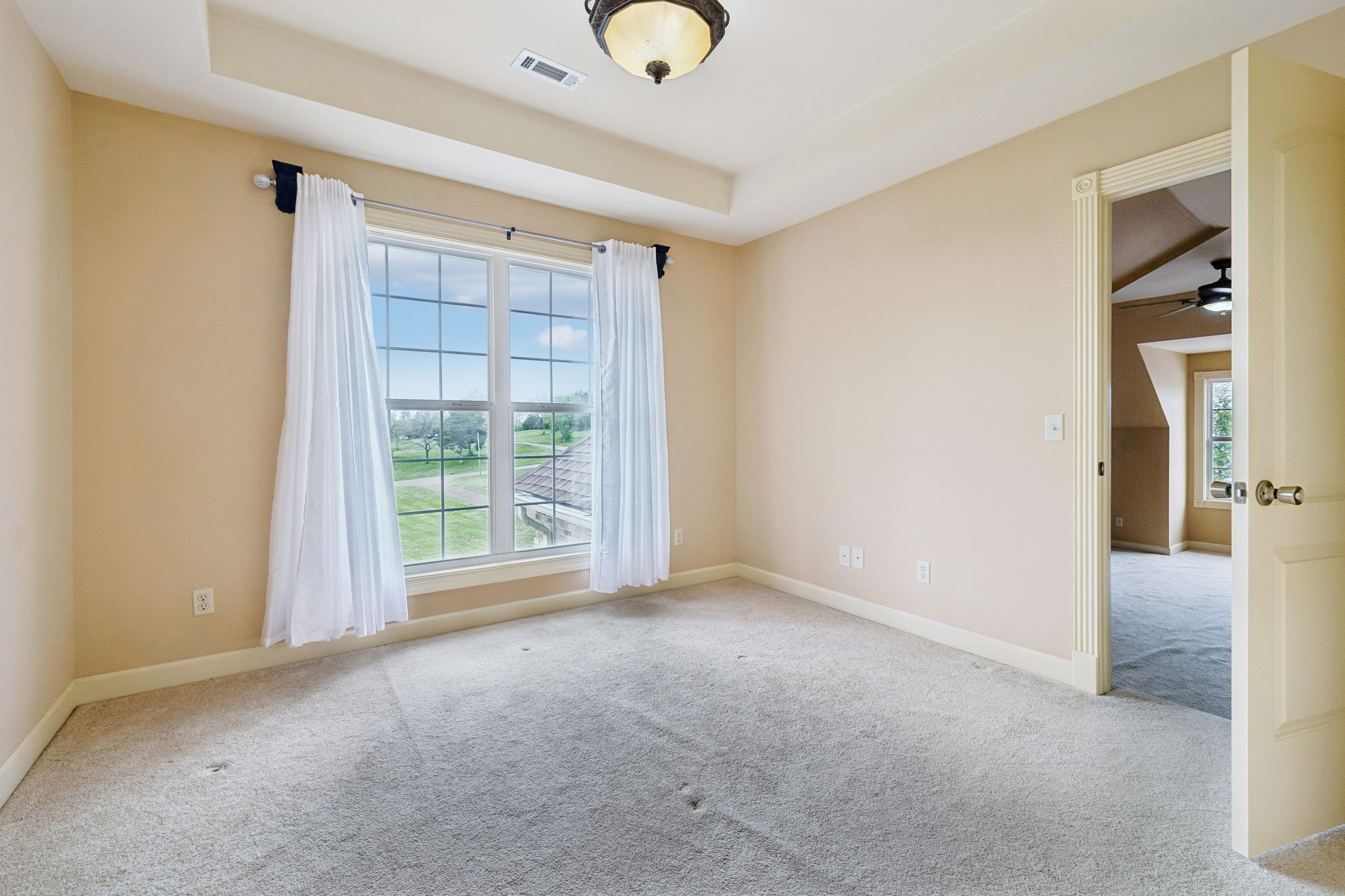 1011 Robertson Rd