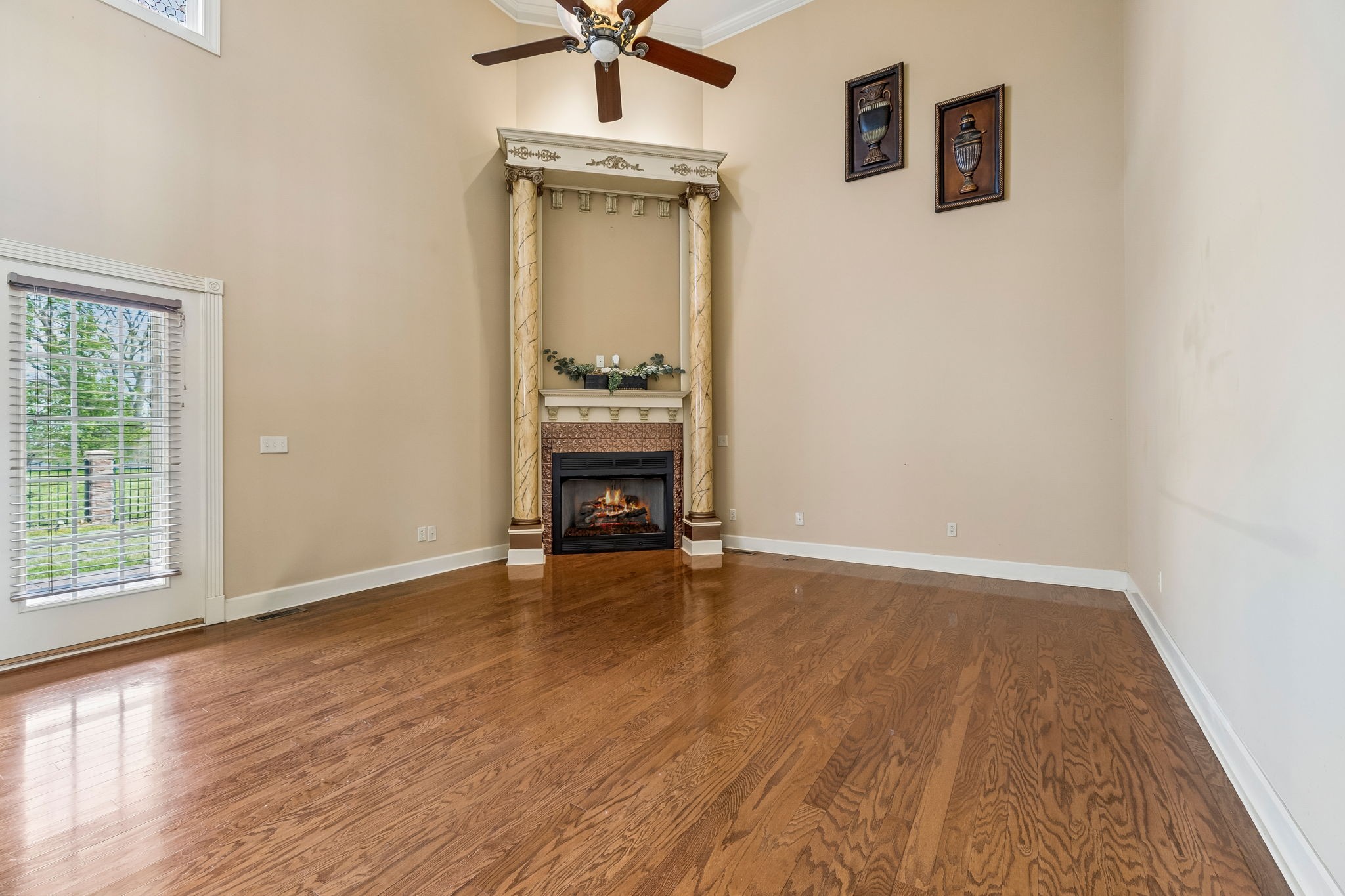 1011 Robertson Rd