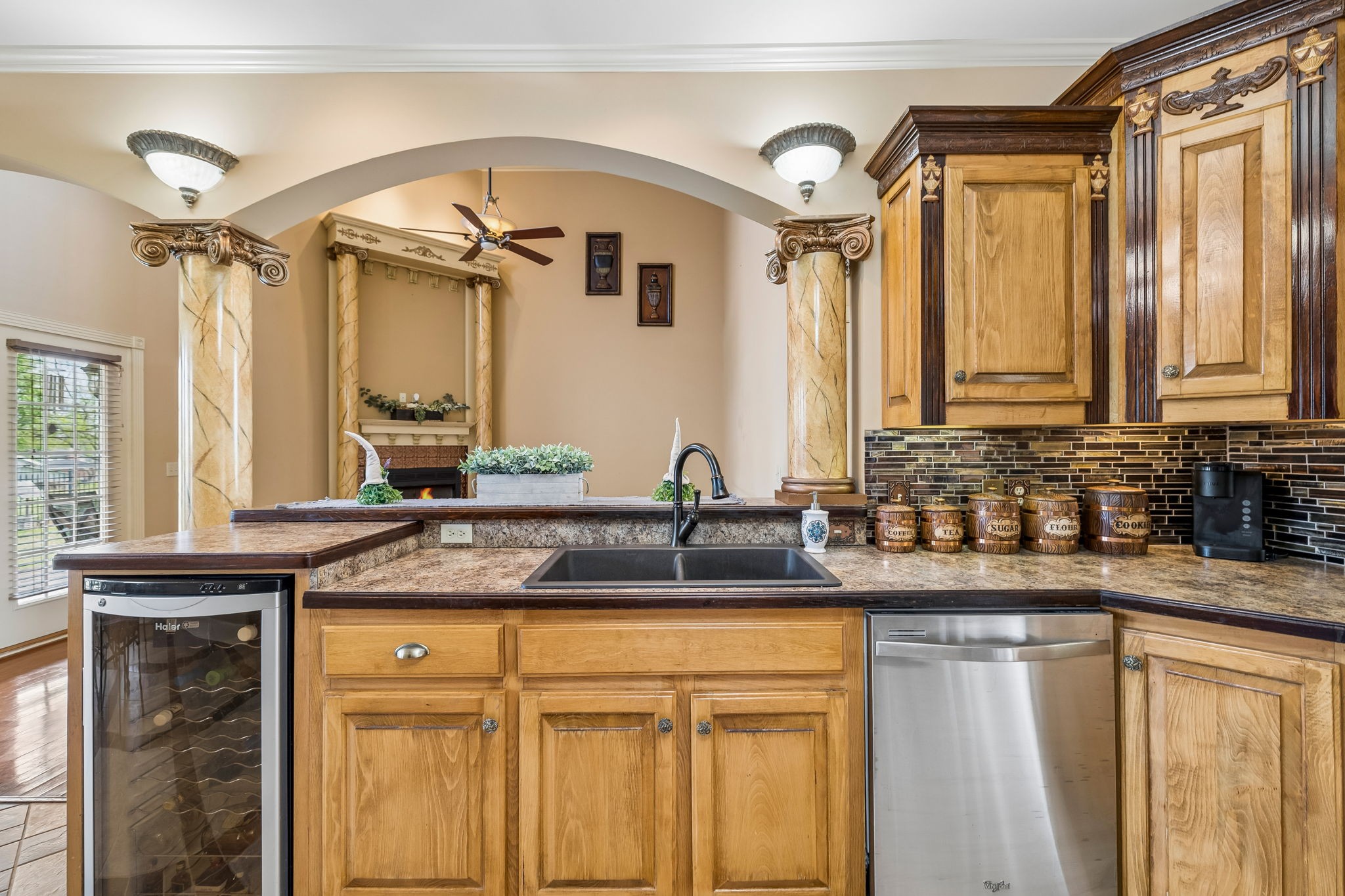 1011 Robertson Rd