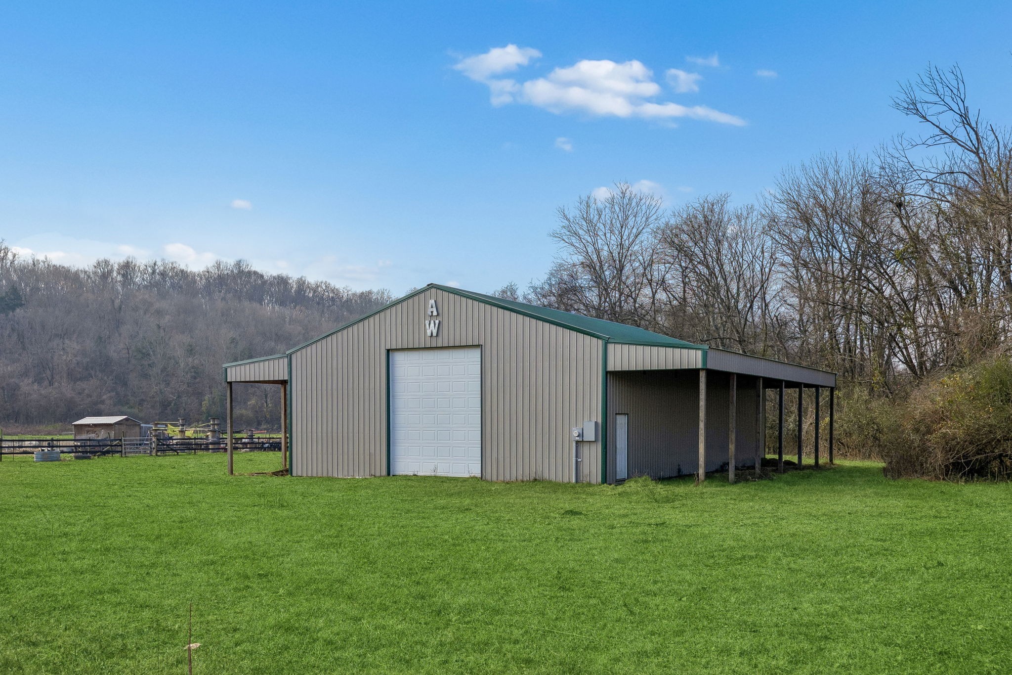 3118 McKibbon Rd