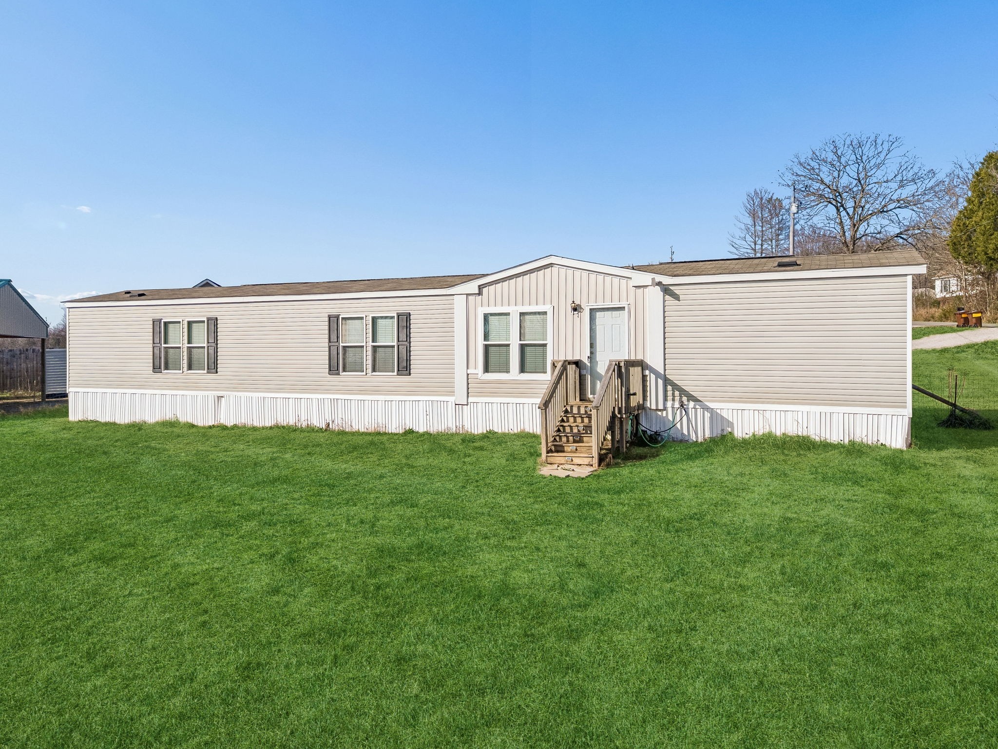 3118 McKibbon Rd