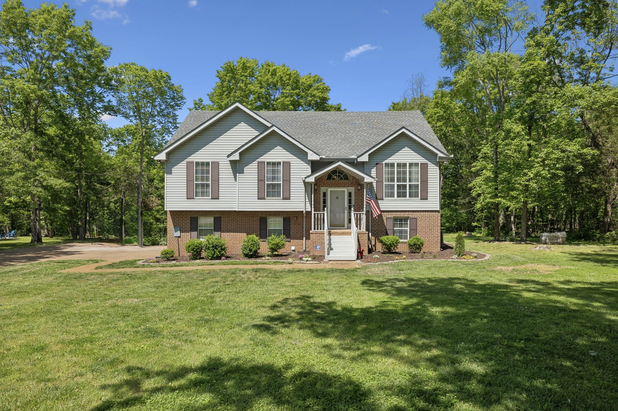 4146 Elizabeth Dr