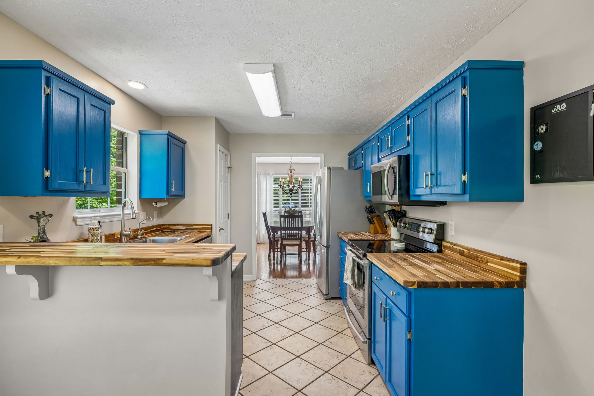 4146 Elizabeth Dr