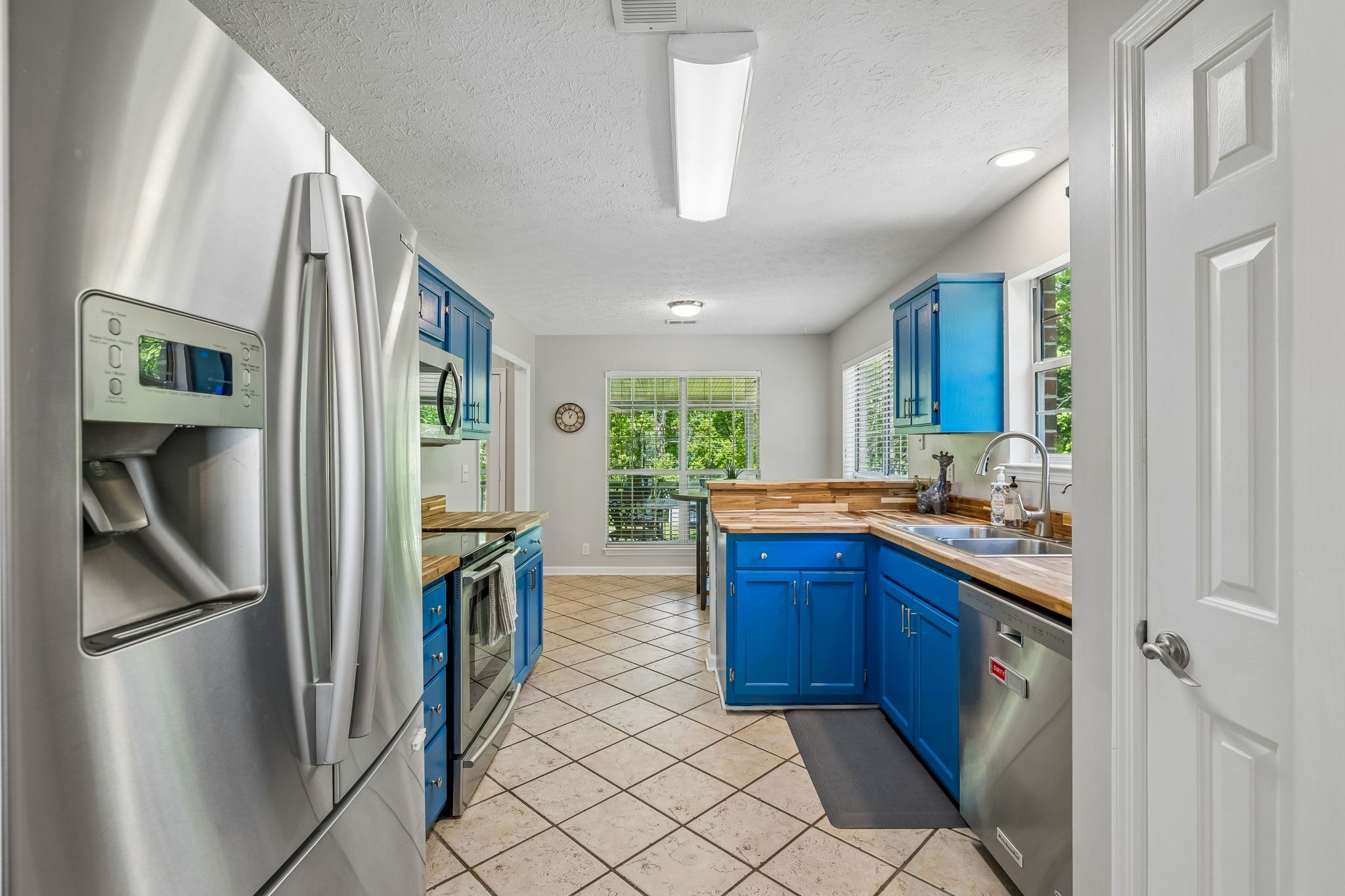 4146 Elizabeth Dr