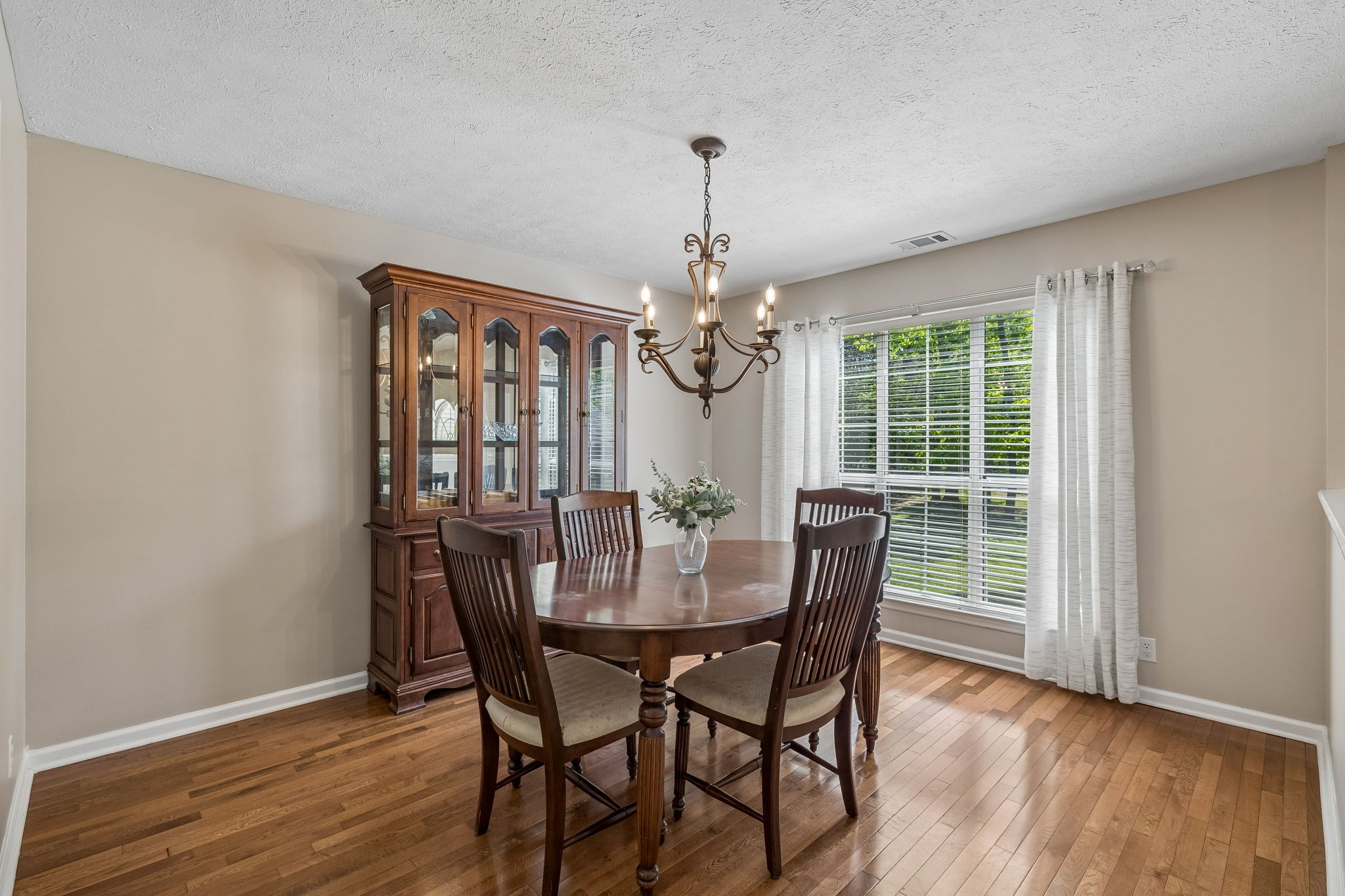 4146 Elizabeth Dr