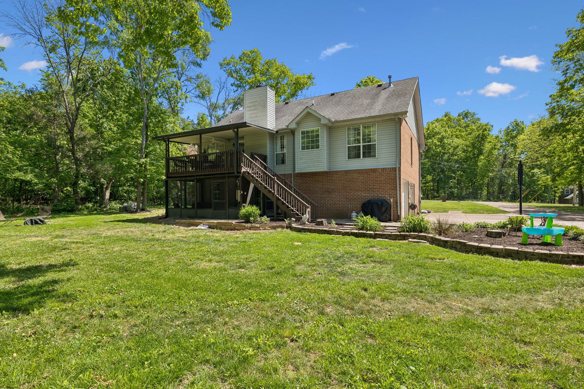 4146 Elizabeth Dr
