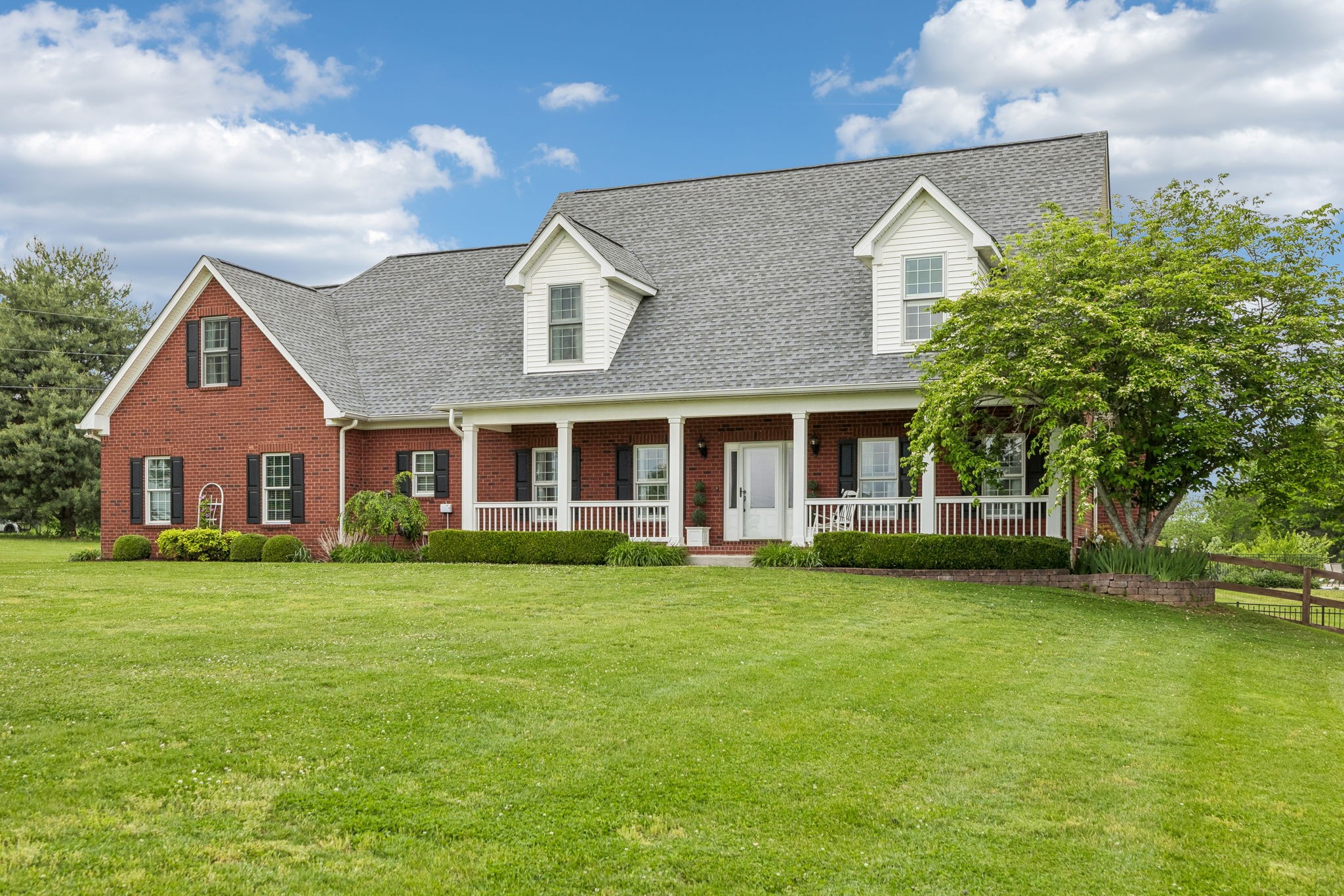 2801 Buckner Ln