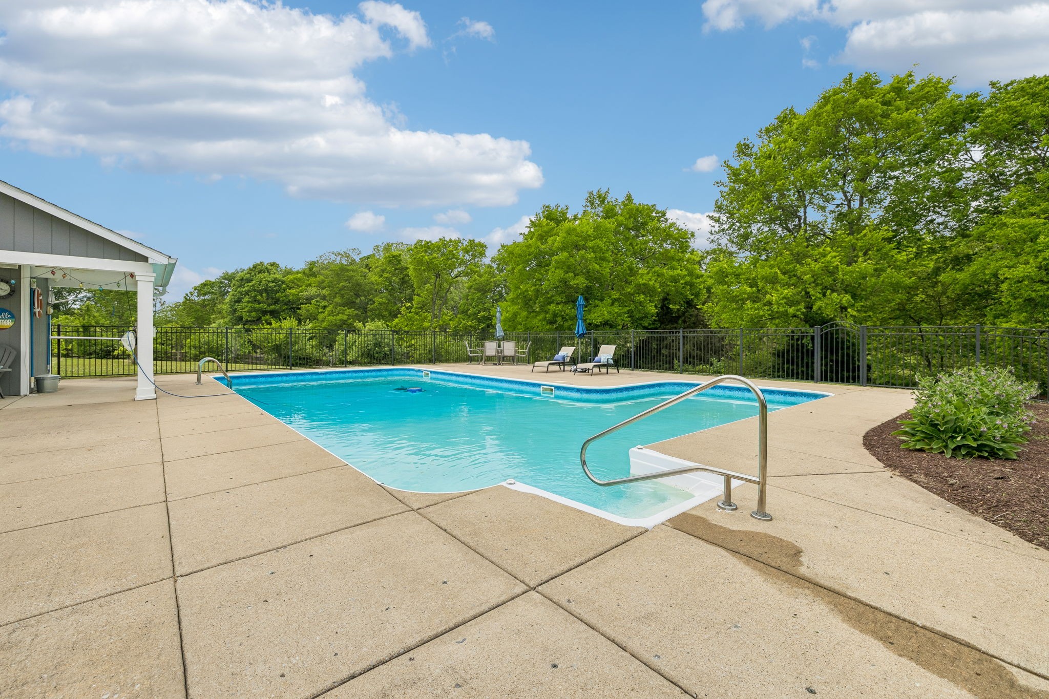 2801 Buckner Ln
