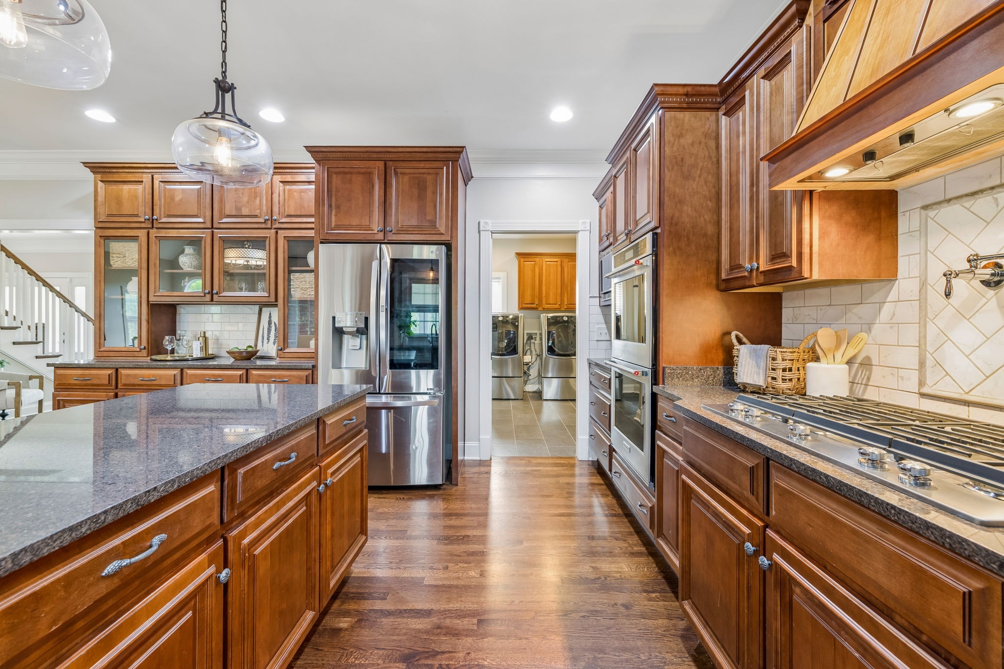 2801 Buckner Ln