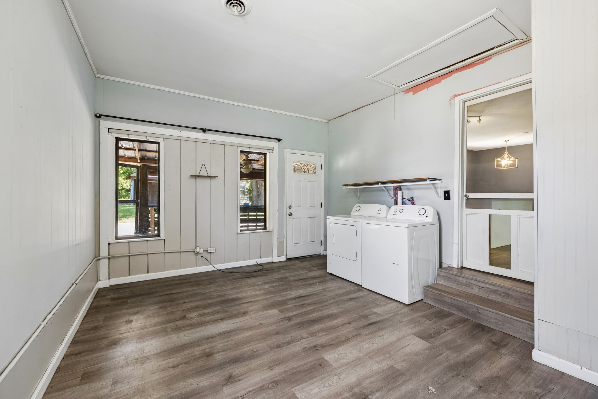 106 Oak Park Dr