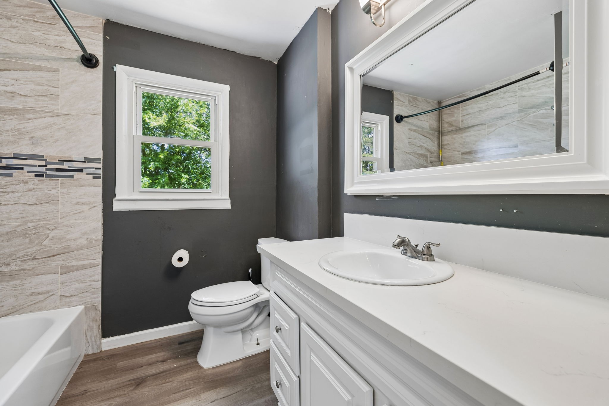 106 Oak Park Dr