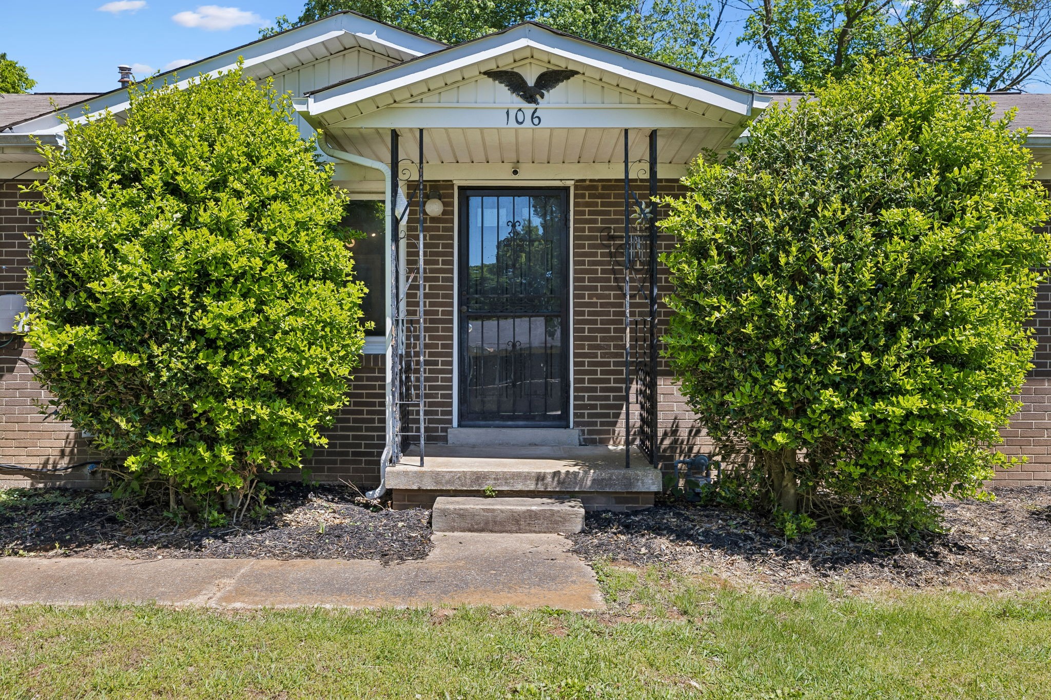 106 Oak Park Dr
