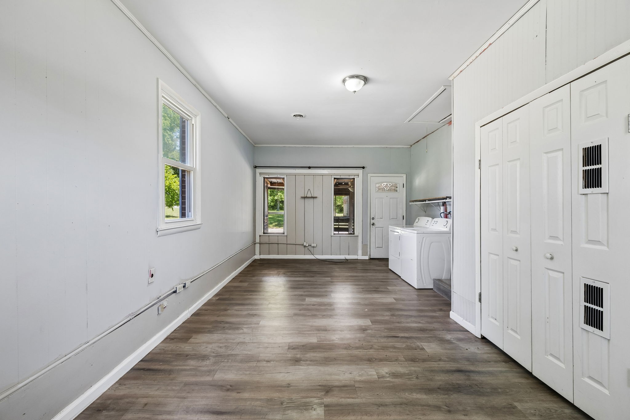 106 Oak Park Dr
