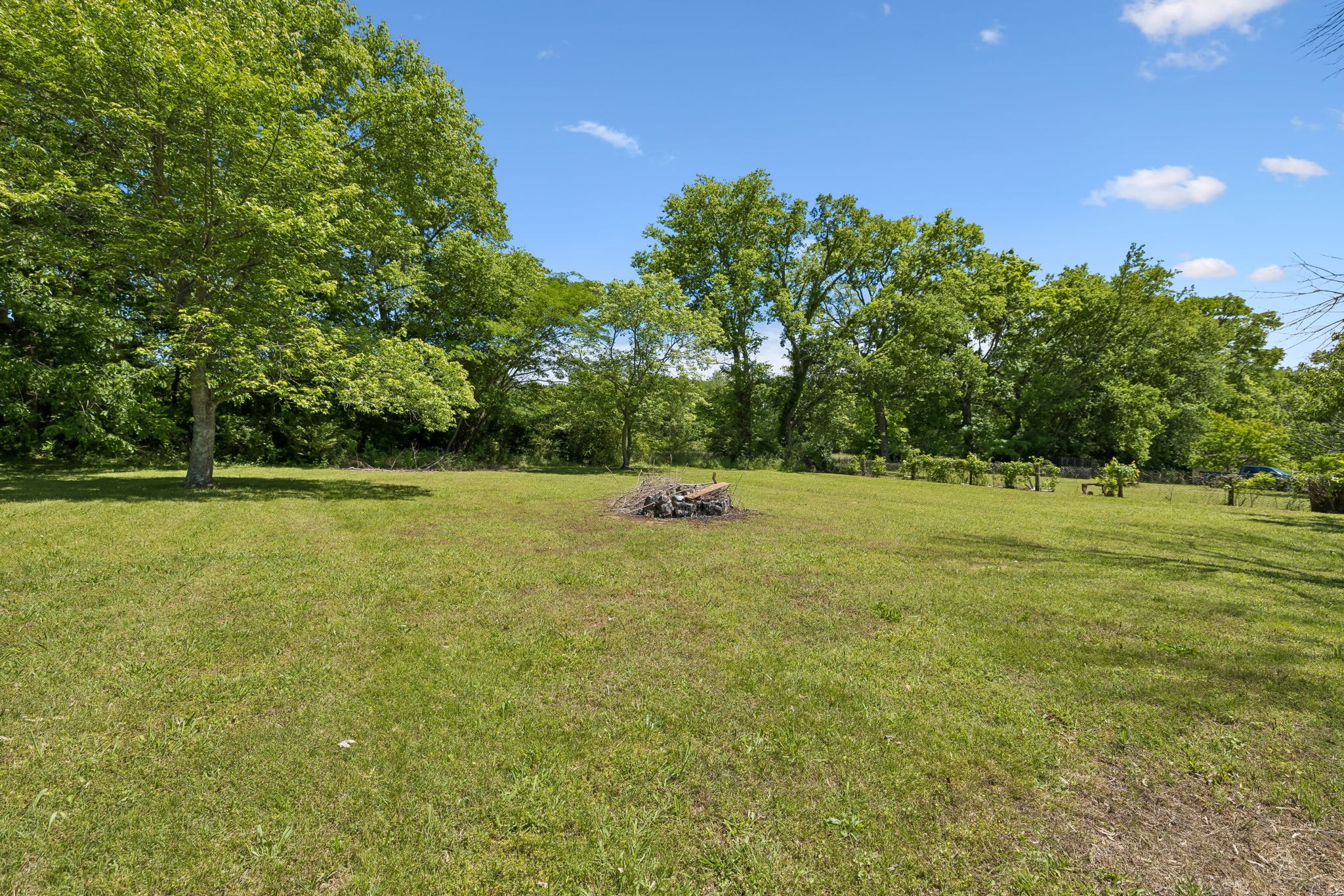 106 Oak Park Dr