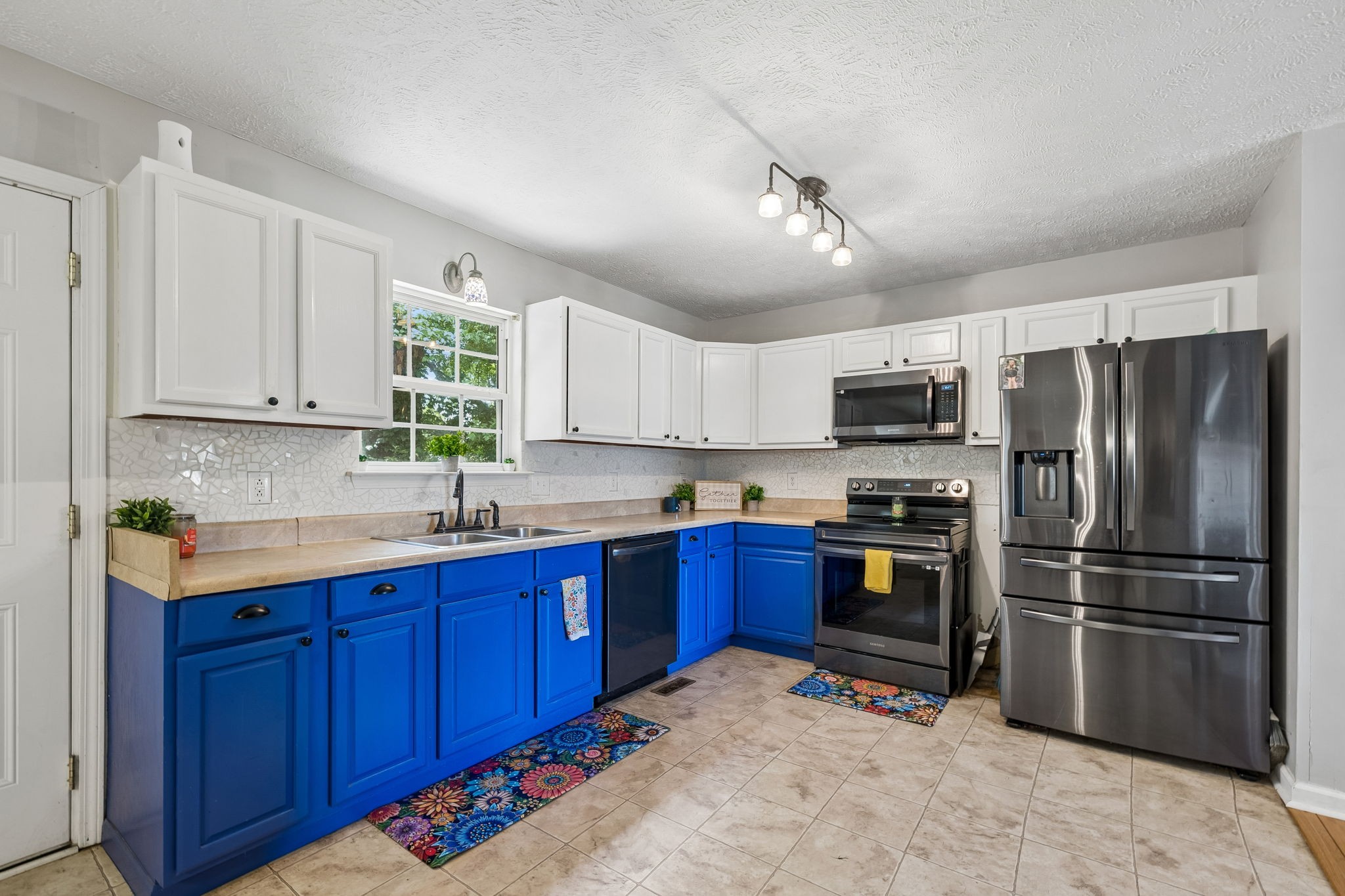 111 Ridgepark Ct